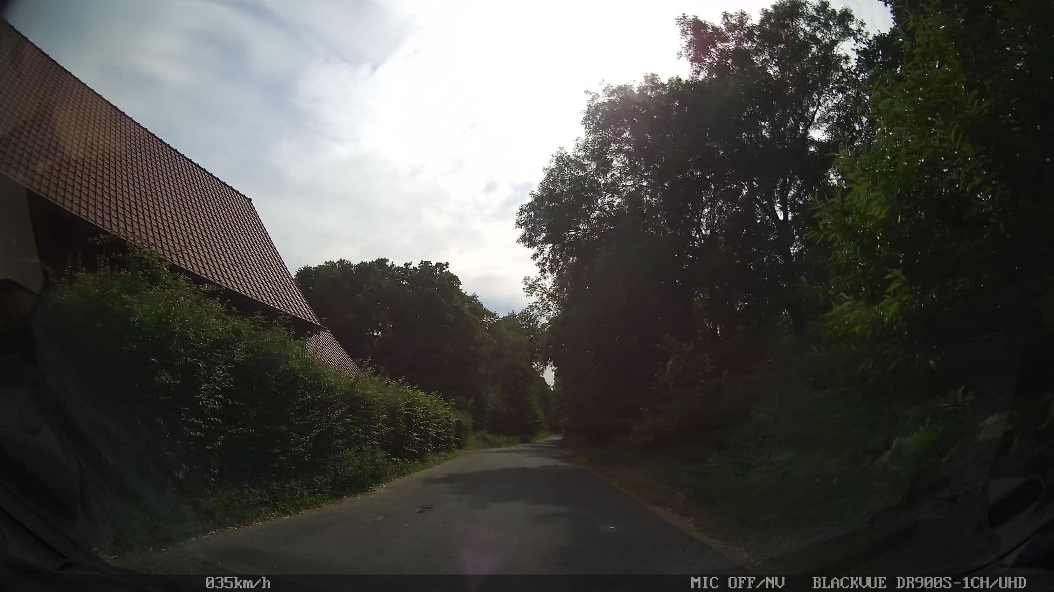 Street view near Vakantiedomein West-Vleteren, Proven — © filipc (CC BY-SA · Mapillary)