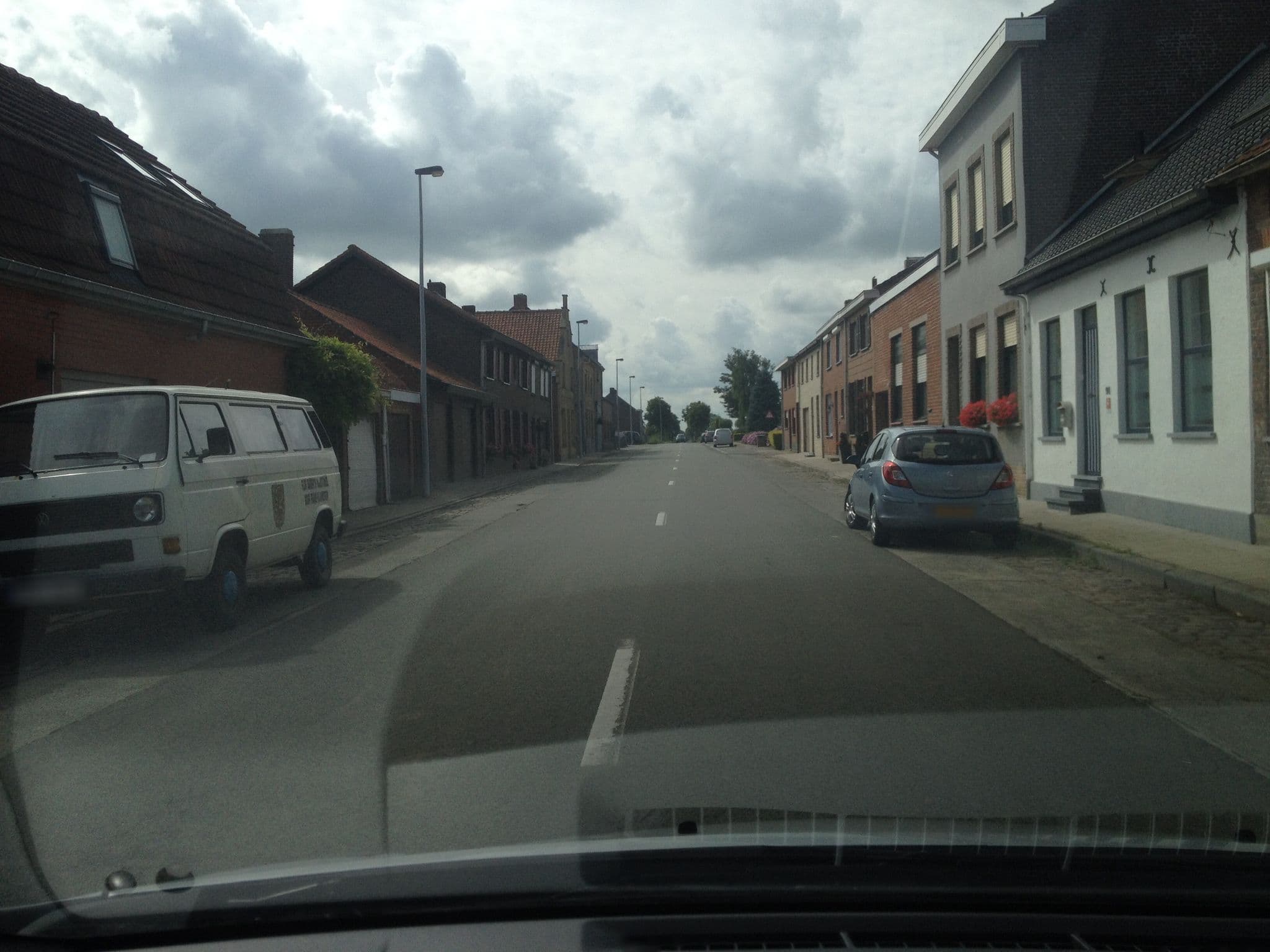 Street view near Vintage House, Roesbrugge-Haringe — © zors1843 (CC BY-SA · Mapillary)