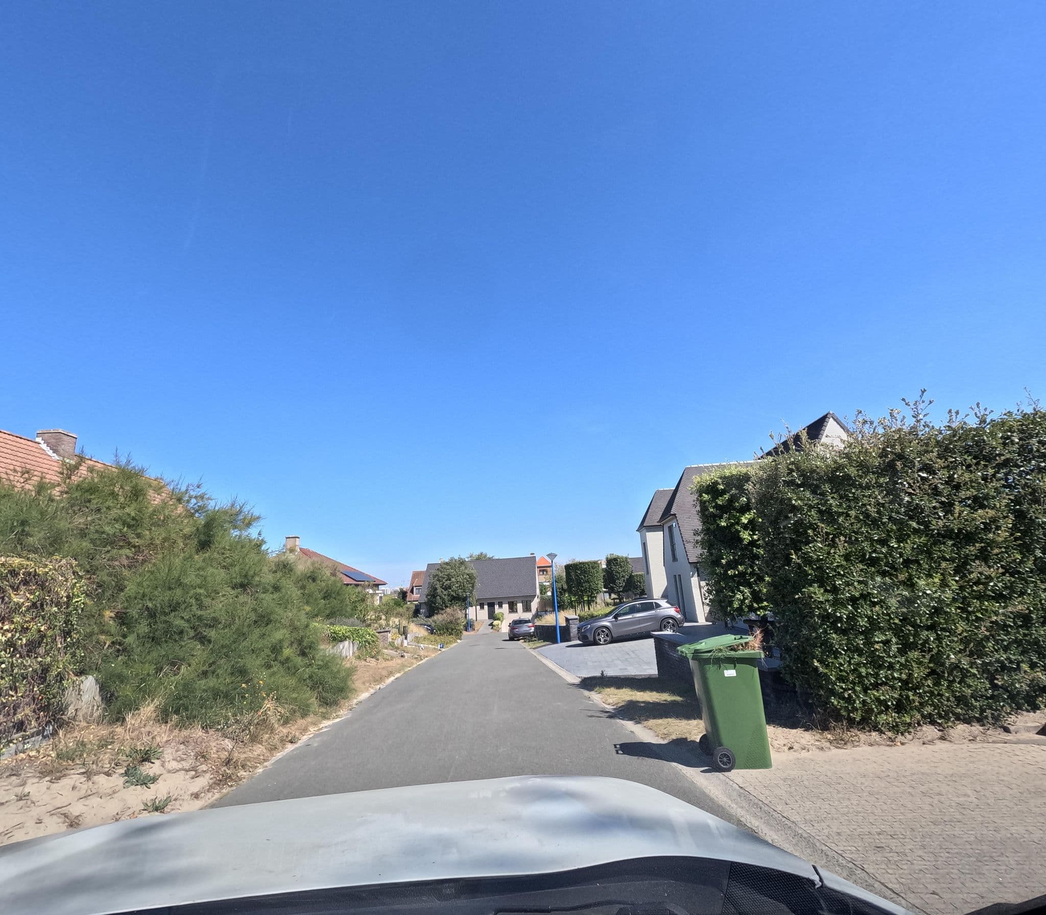 Street view near Villa Zeeberm, Oostduinkerke — © filipc (CC BY-SA · Mapillary)