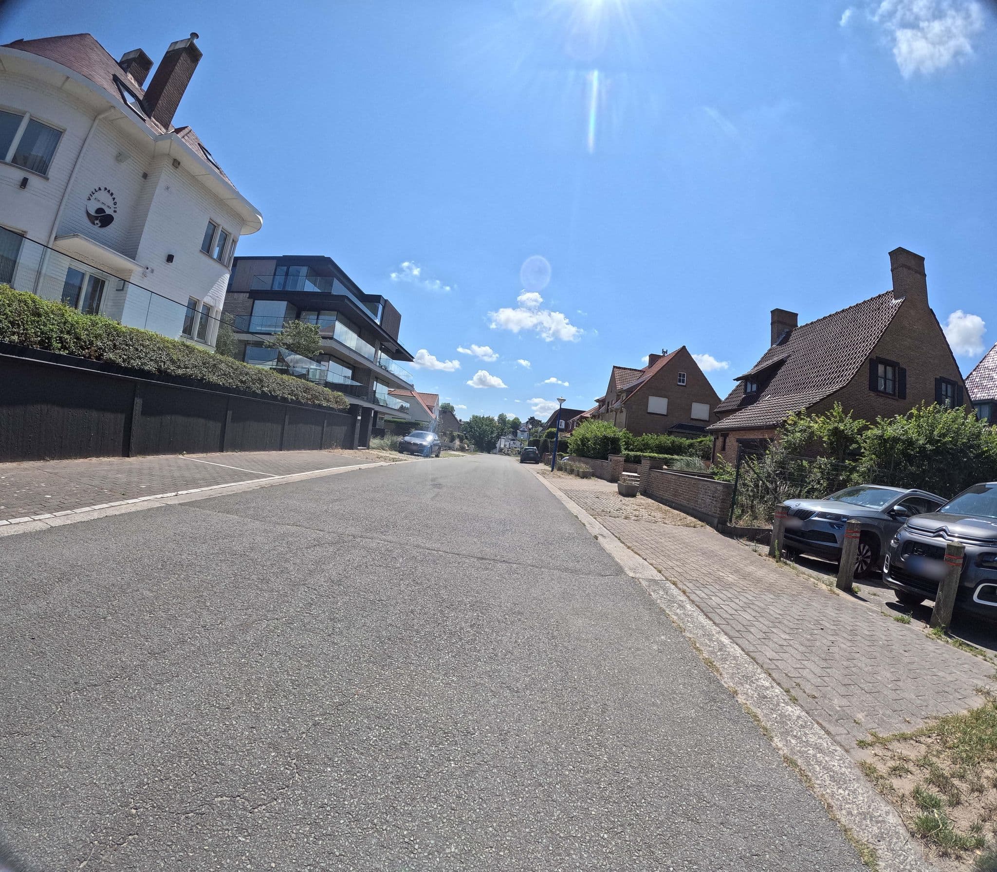 Street view near Vakantiehuis Villa Paradis, Oostduinkerke — © filipc (CC BY-SA · Mapillary)