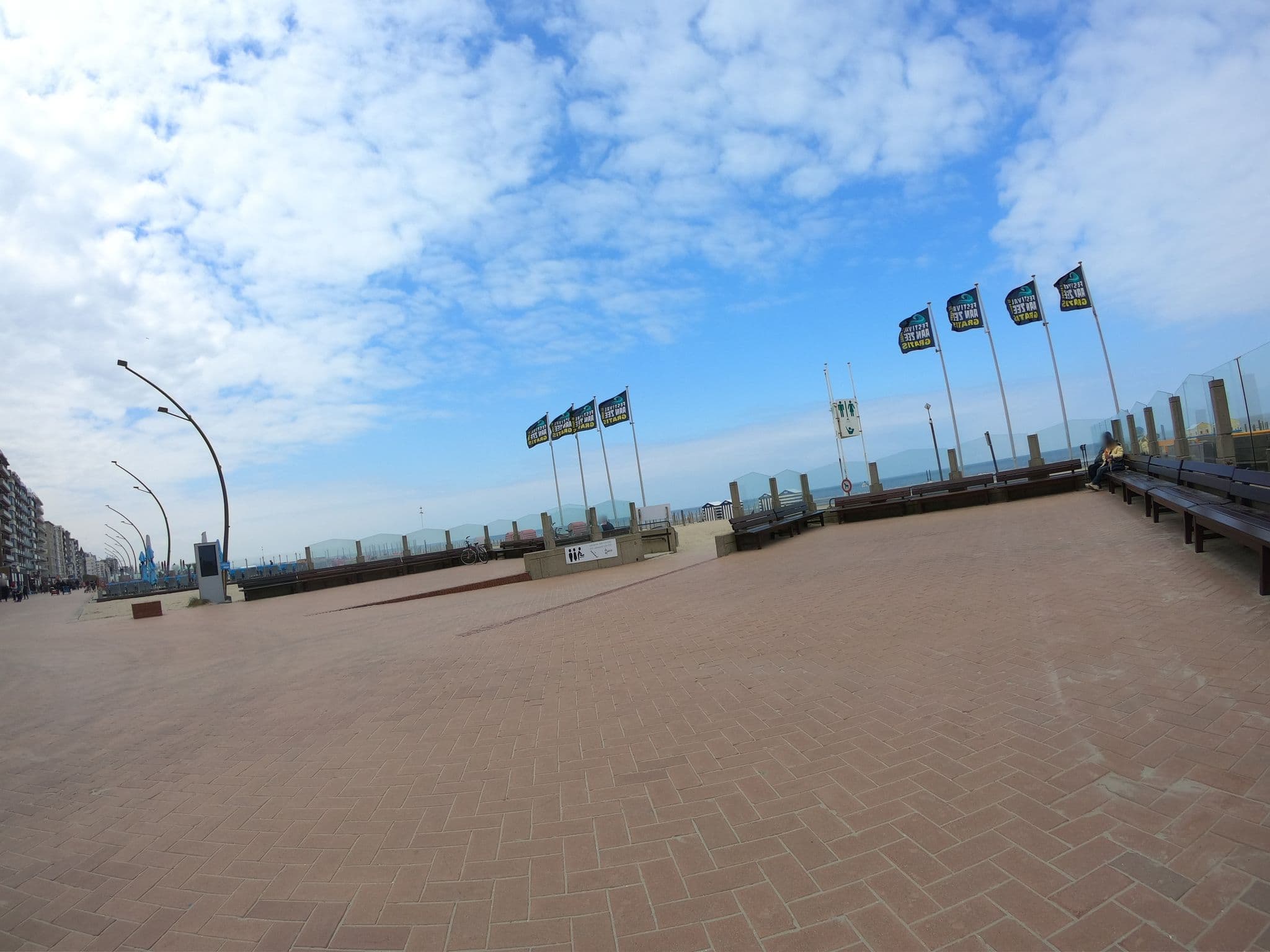 Street view near 'T zeehuysje, De Panne — © filipc (CC BY-SA · Mapillary)