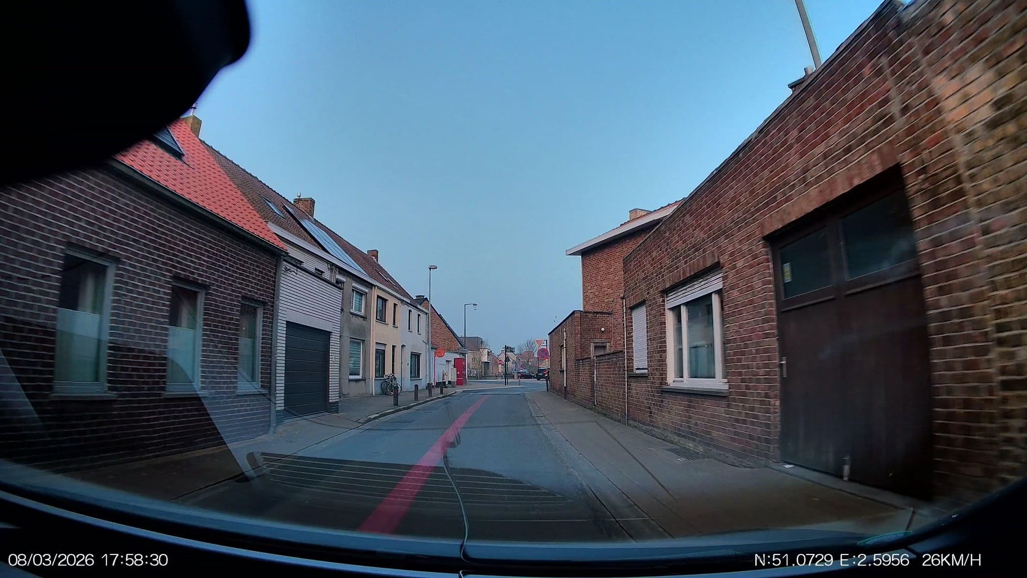 Street view near Finilleke, Adinkerke — © Ritchy210 (CC BY-SA · Mapillary)