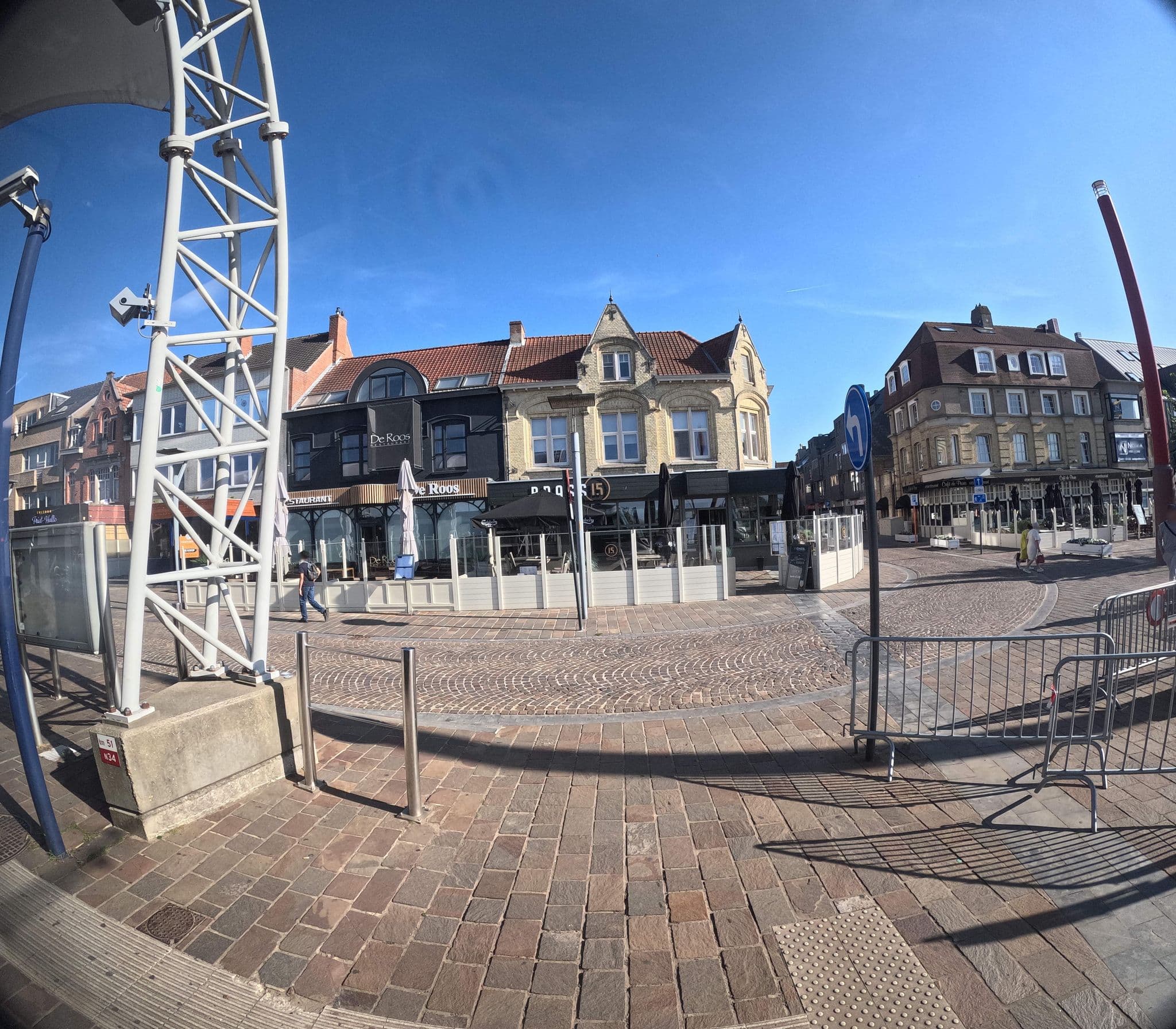 Street view near B&B Grand Cabaret, Nieuwpoort — © filipc (CC BY-SA · Mapillary)