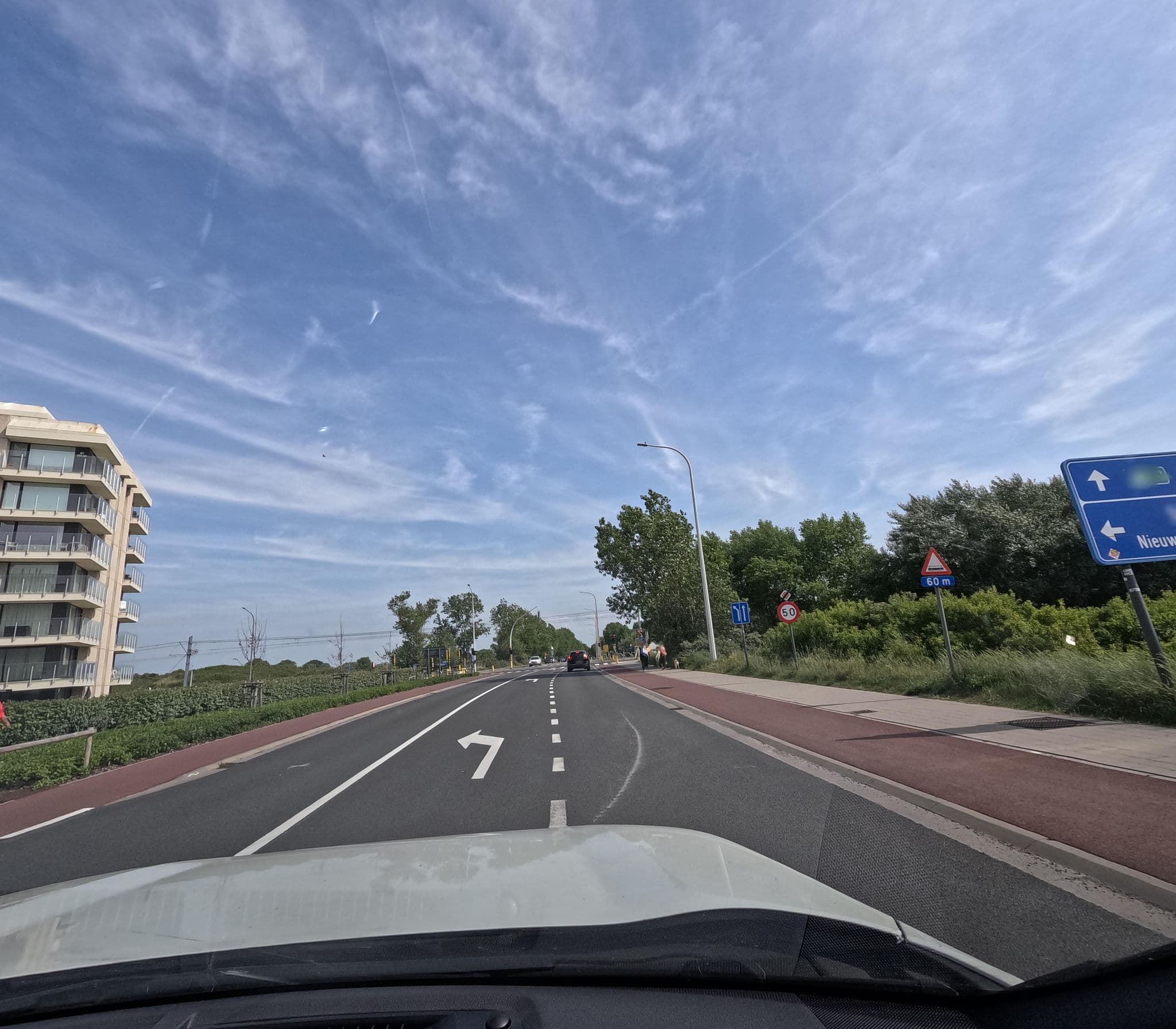 Street view near Koksijde l'Abbaye, Lombardsijde — © filipc (CC BY-SA · Mapillary)