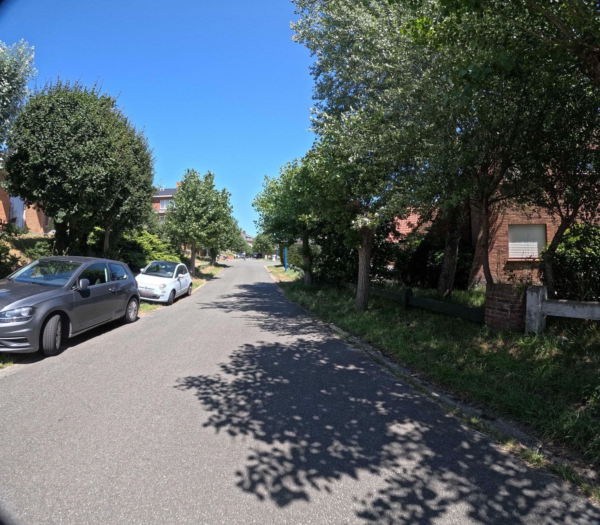 Street view near Lermitage Oostduinkerke, Oostduinkerke — © filipc (CC BY-SA · Mapillary)
