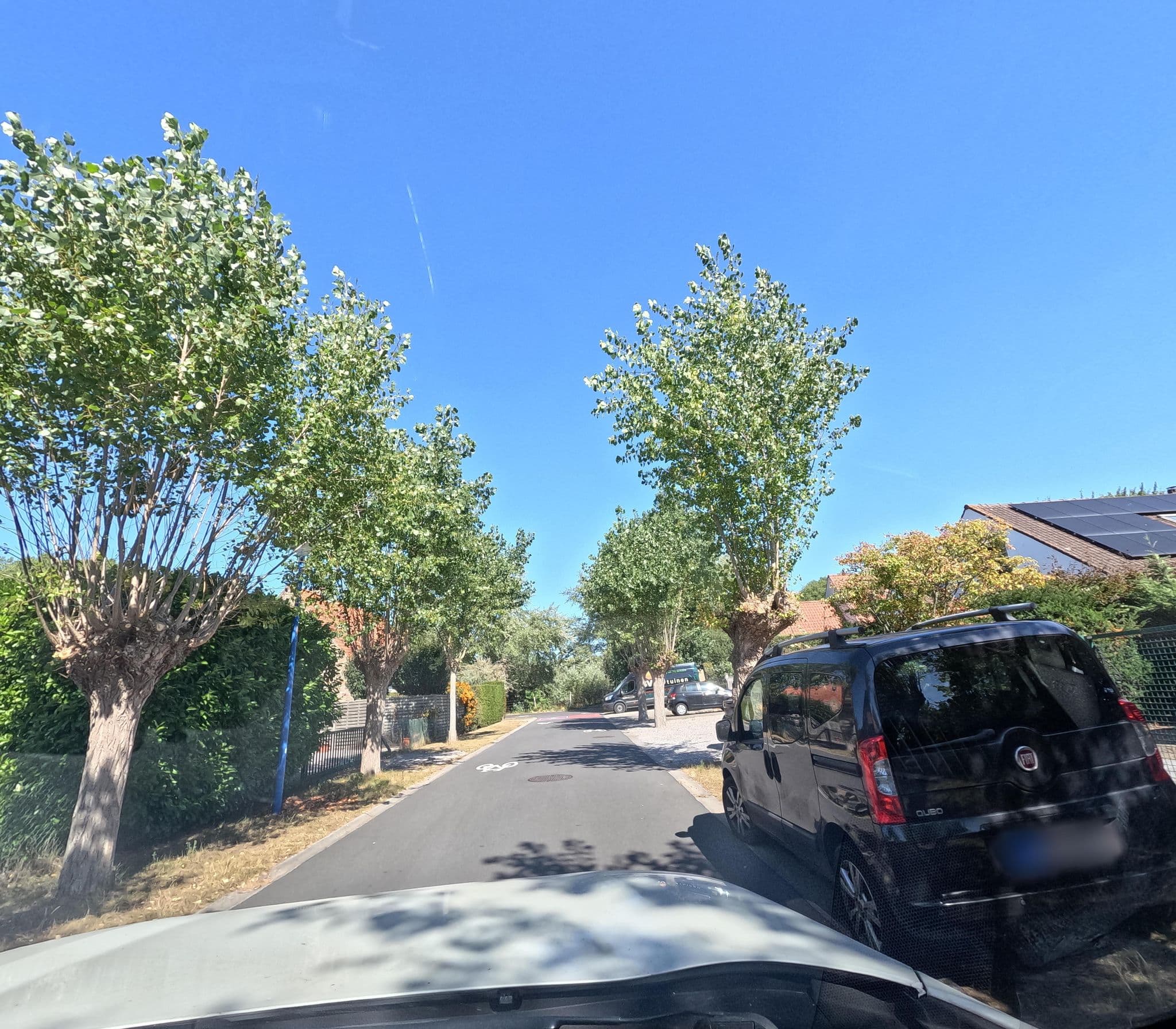 Street view near Villa Duinenhoeve, Oostduinkerke — © filipc (CC BY-SA · Mapillary)