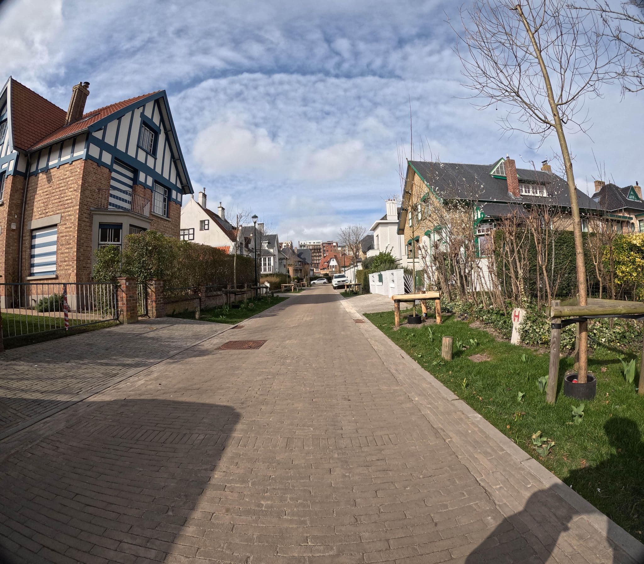 Street view near Villa Mia, De Panne — © filipc (CC BY-SA · Mapillary)