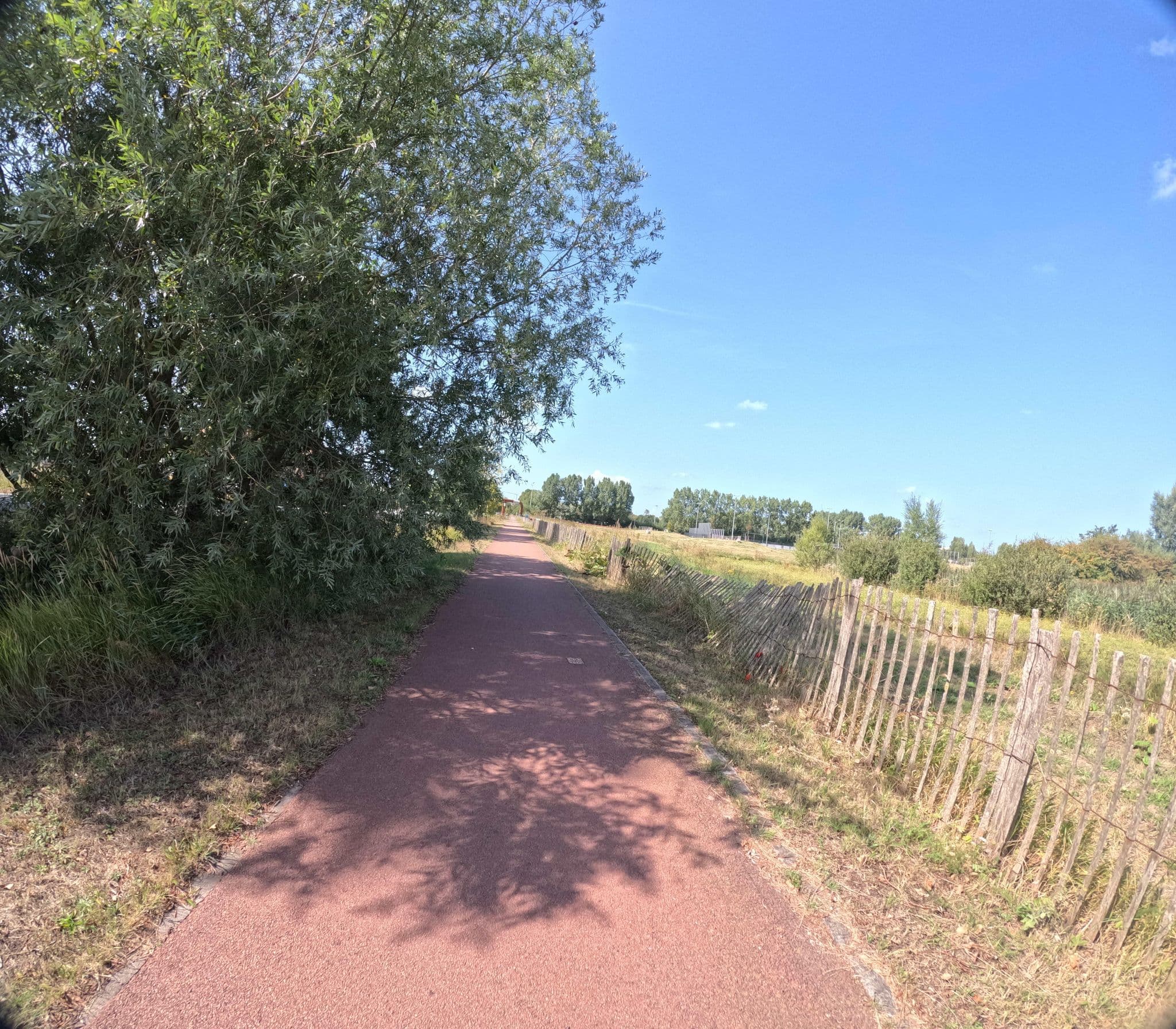 Street view near Alberthotel, Oostduinkerke — © filipc (CC BY-SA · Mapillary)