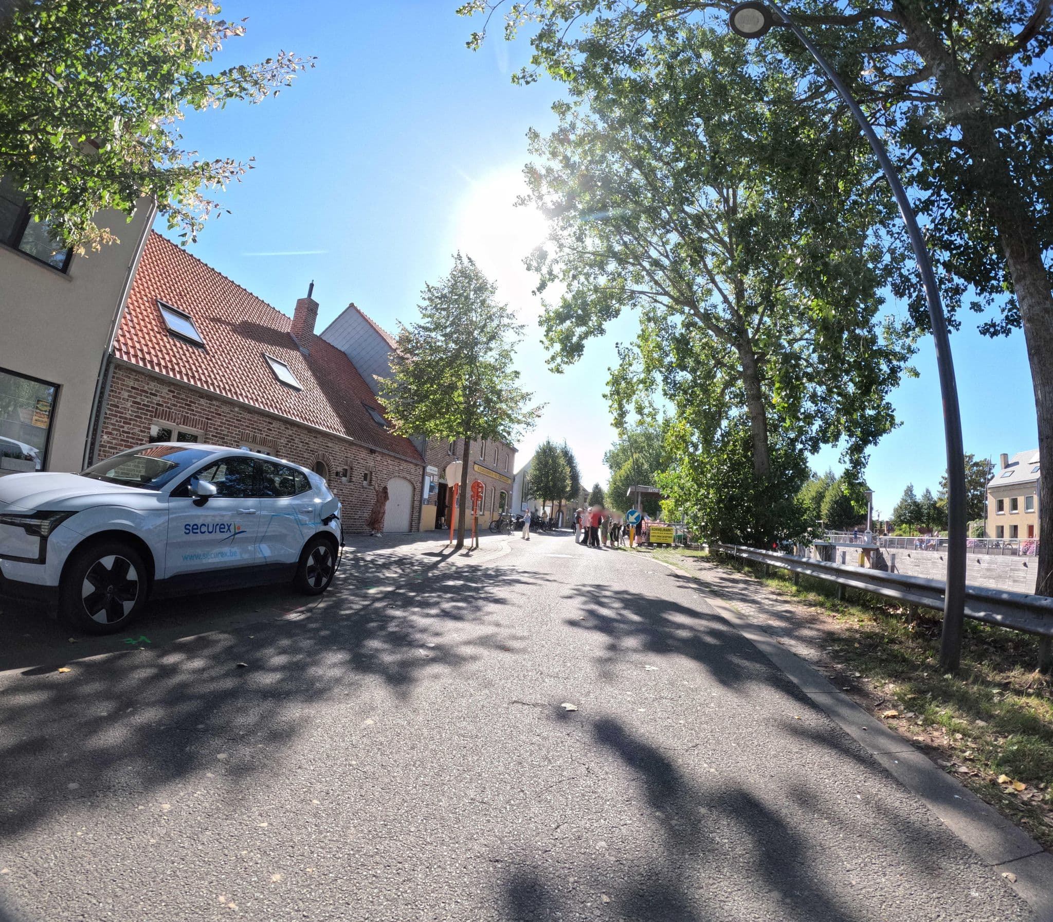 Street view near Wielrijdersrust Het Dorstige Hart, Oostduinkerke — © filipc (CC BY-SA · Mapillary)