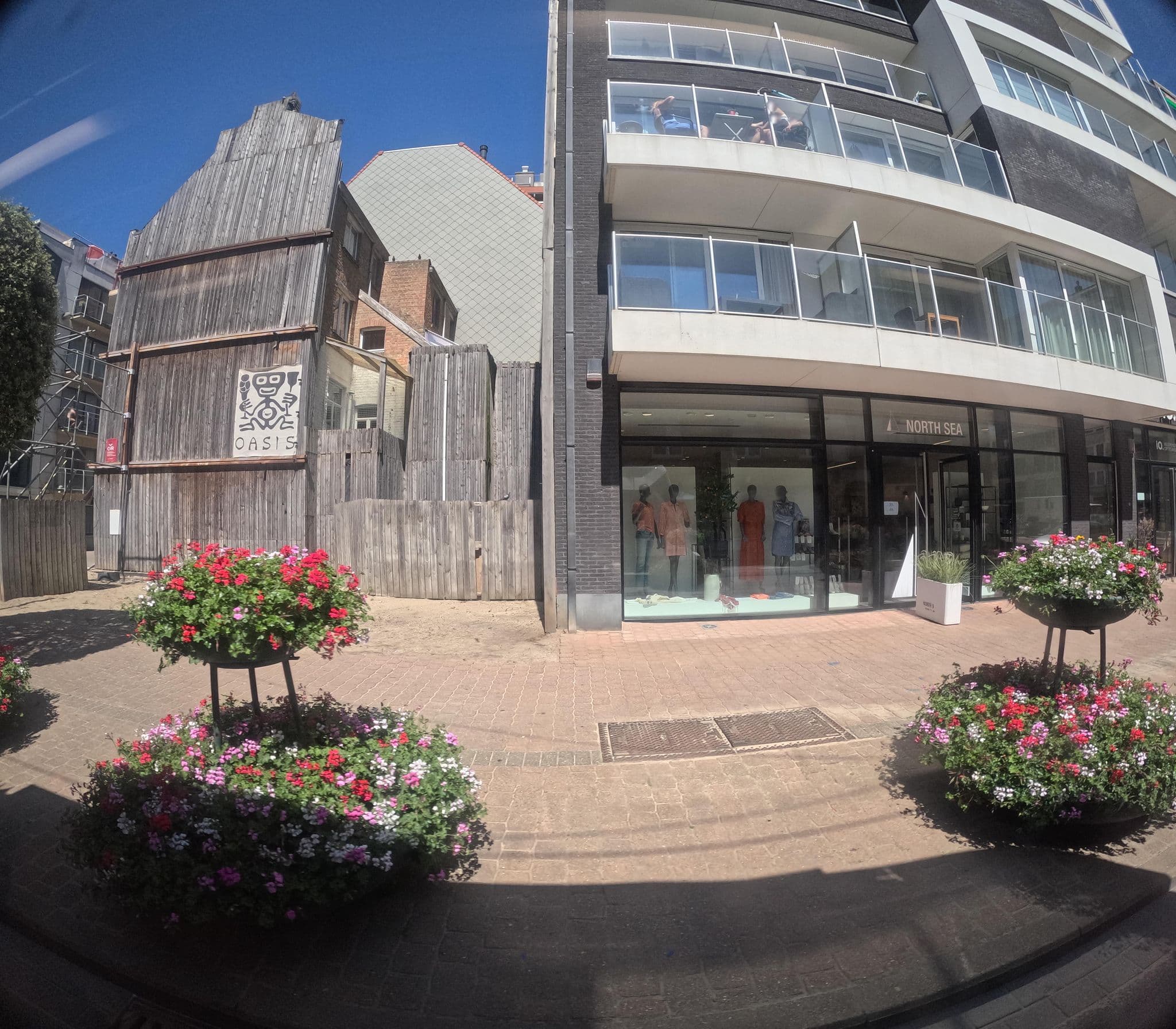 Street view near Continental Vakantiehuis, De Panne — © filipc (CC BY-SA · Mapillary)