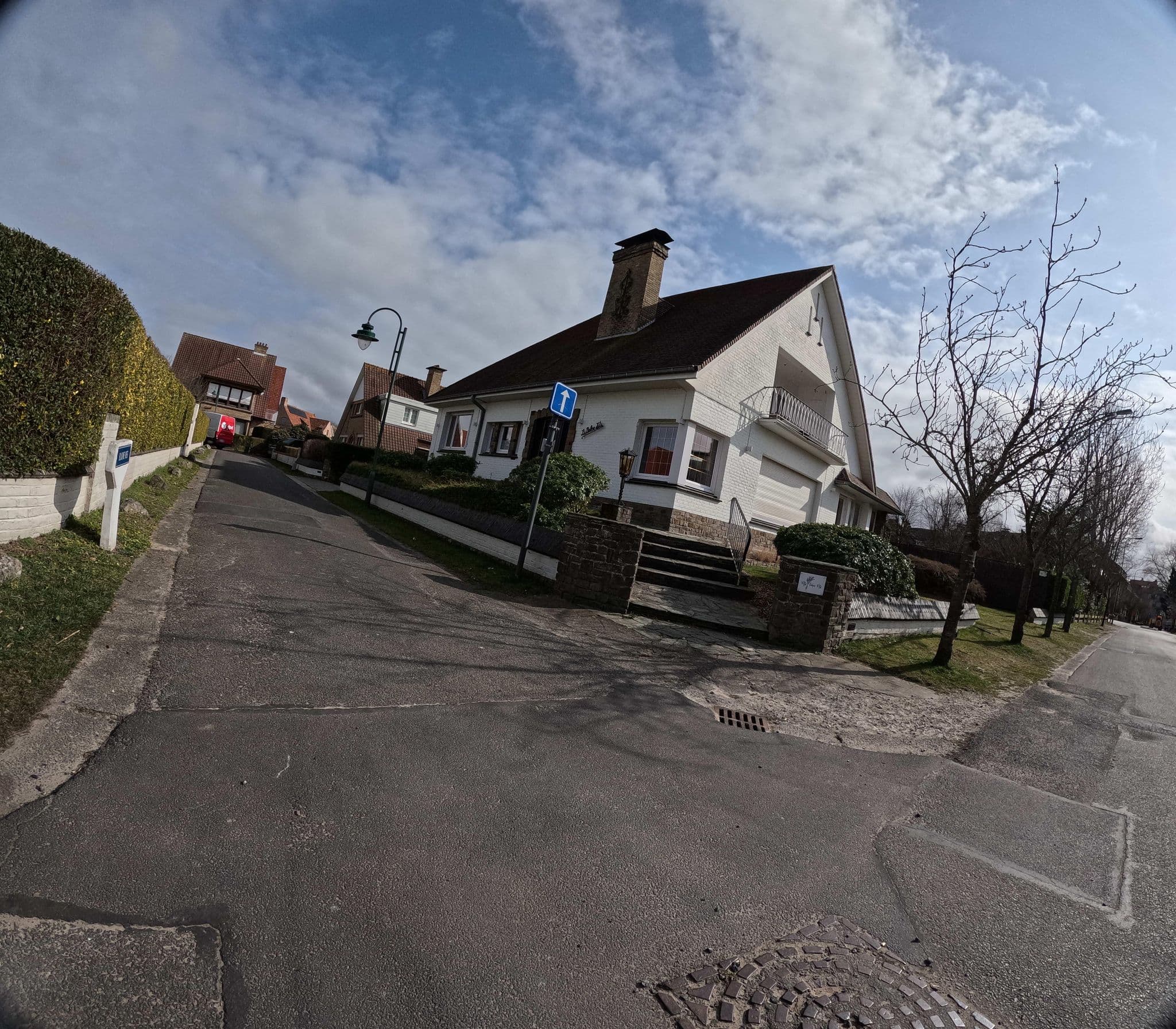 Street view near Villa Dolce vita, De Panne — © filipc (CC BY-SA · Mapillary)