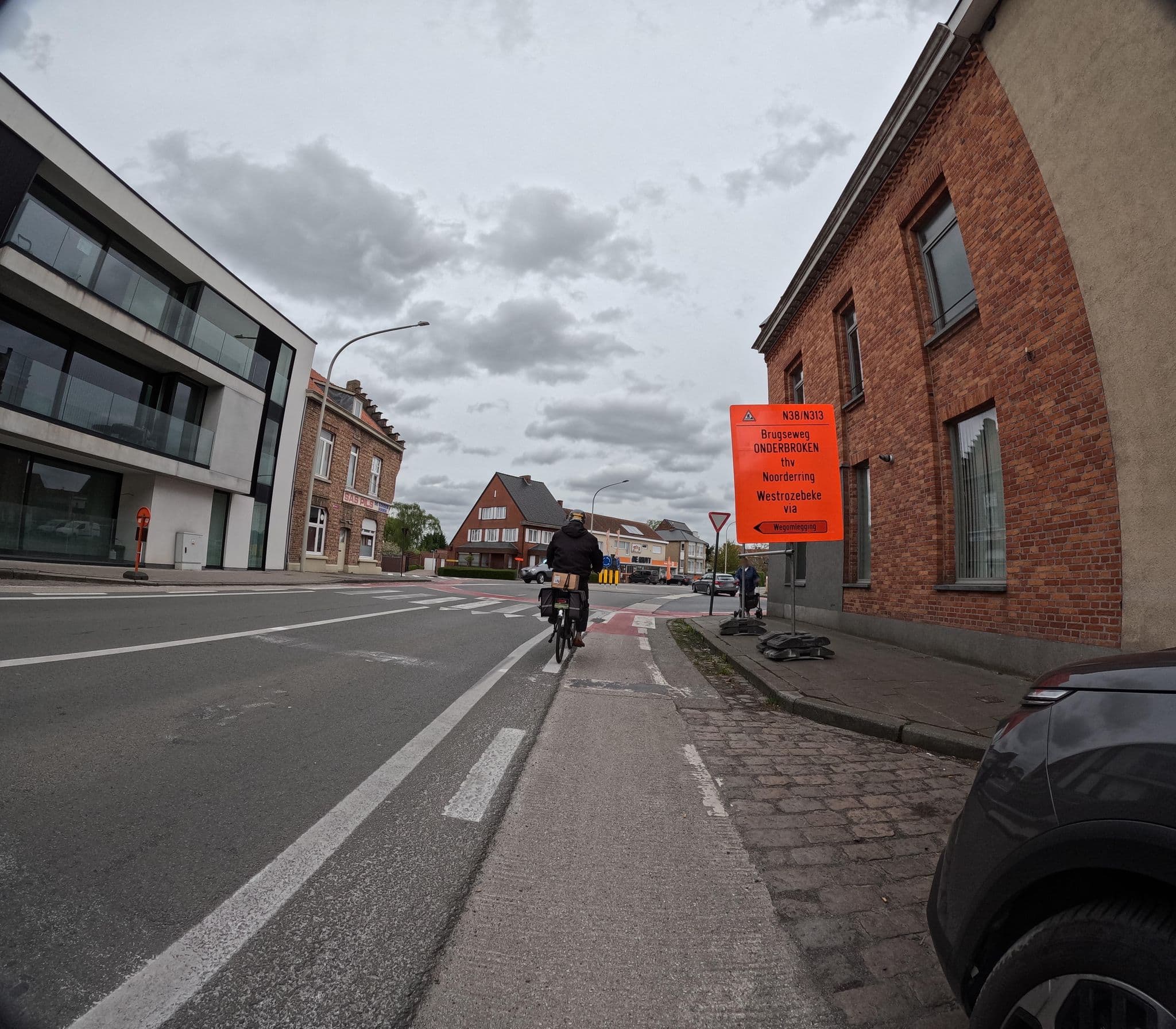 Street view near Spirit Of Eden, Ieper — © filipc (CC BY-SA · Mapillary)