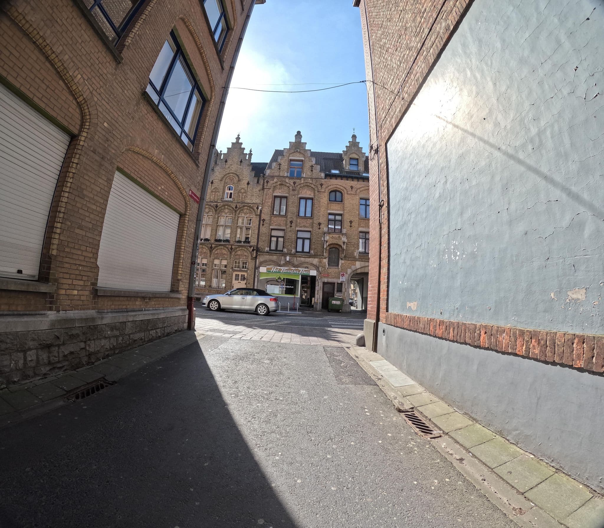 Street view near Fields Of Gold, Ieper — © filipc (CC BY-SA · Mapillary)