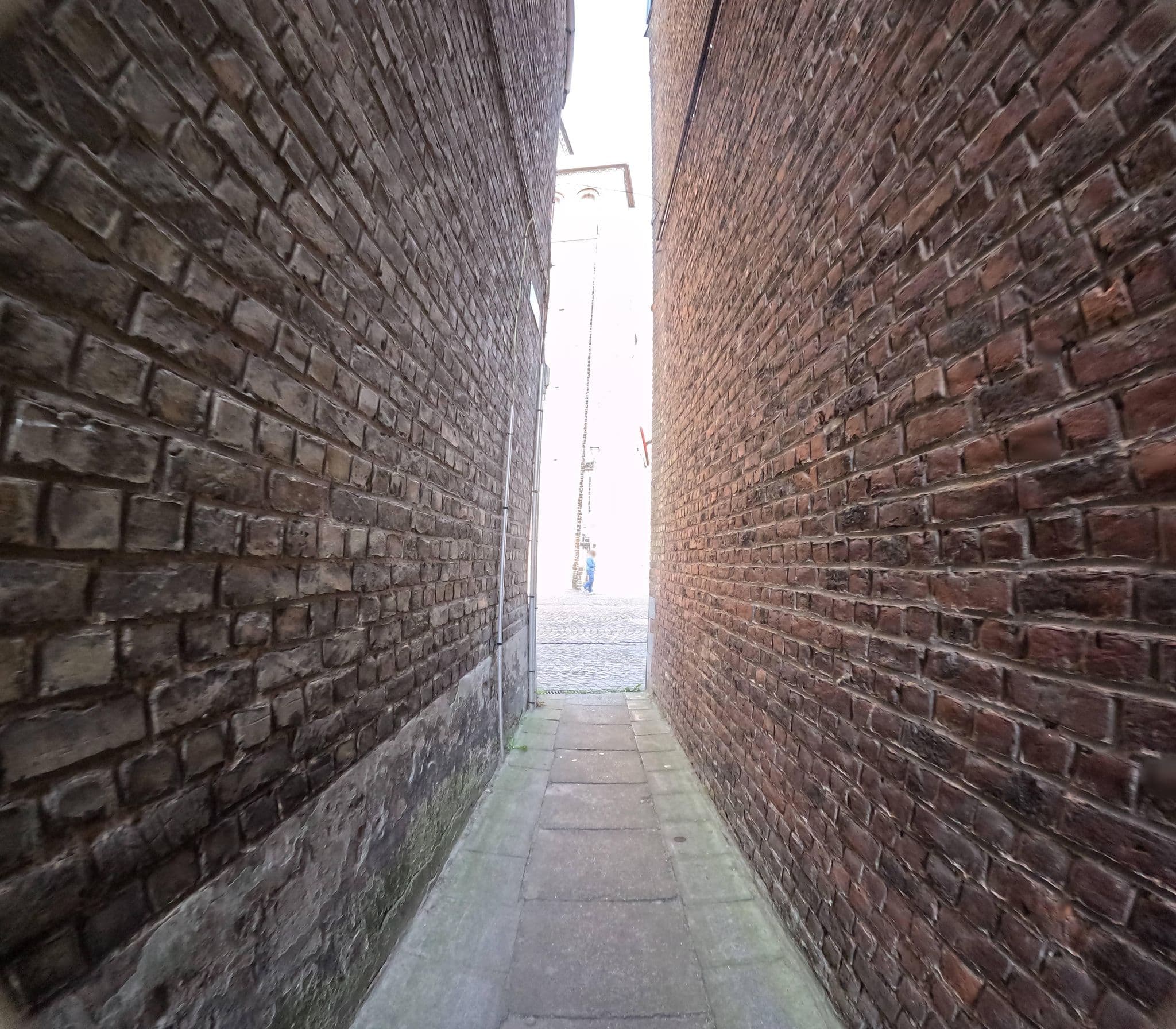 Street view near Spaces, Ieper — © filipc (CC BY-SA · Mapillary)