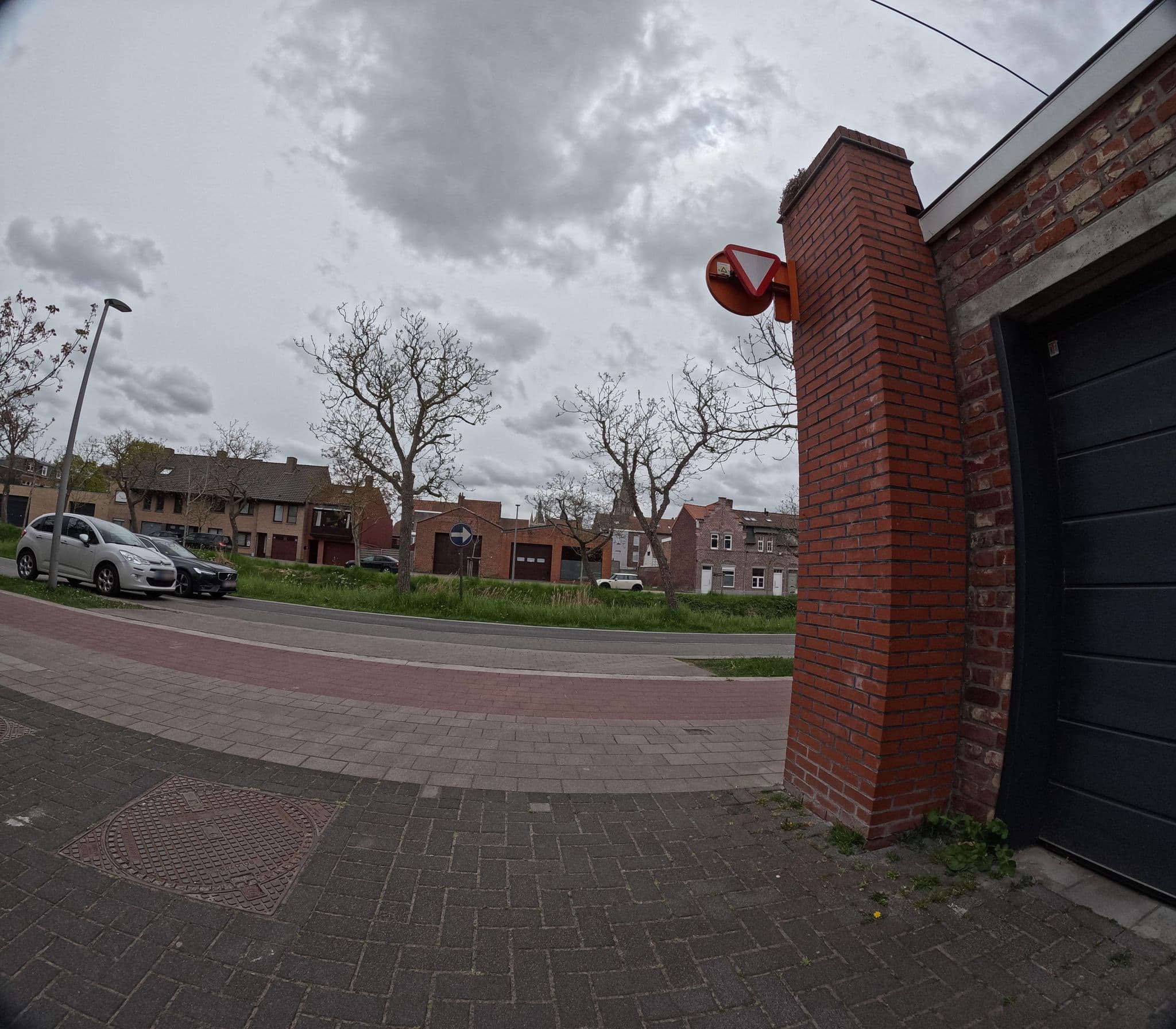 Street view near Zonneweelde, Ieper — © filipc (CC BY-SA · Mapillary)