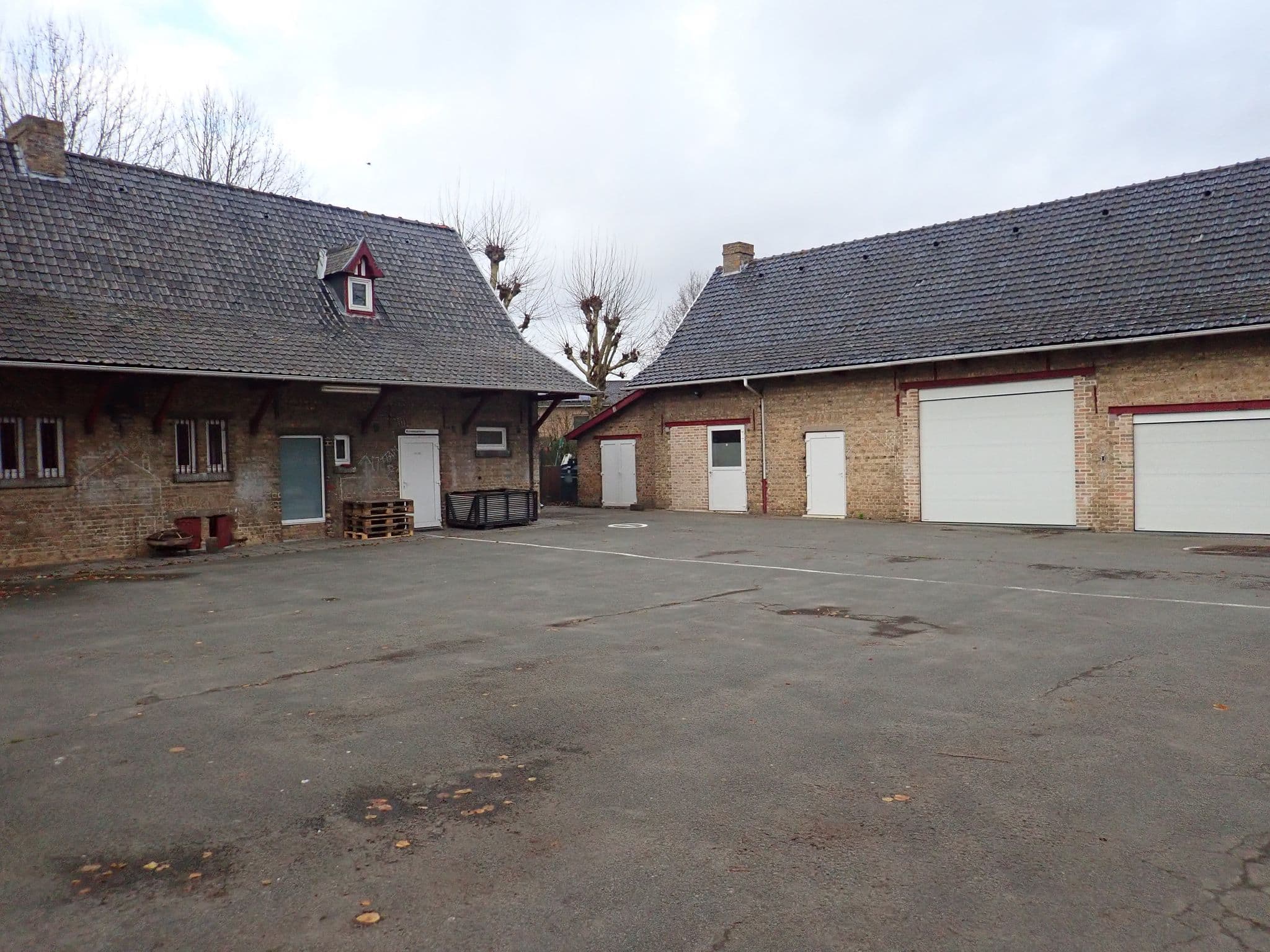 Street view near Castello Pomodoro *****, Ieper — © koninklijke (CC BY-SA · Mapillary)