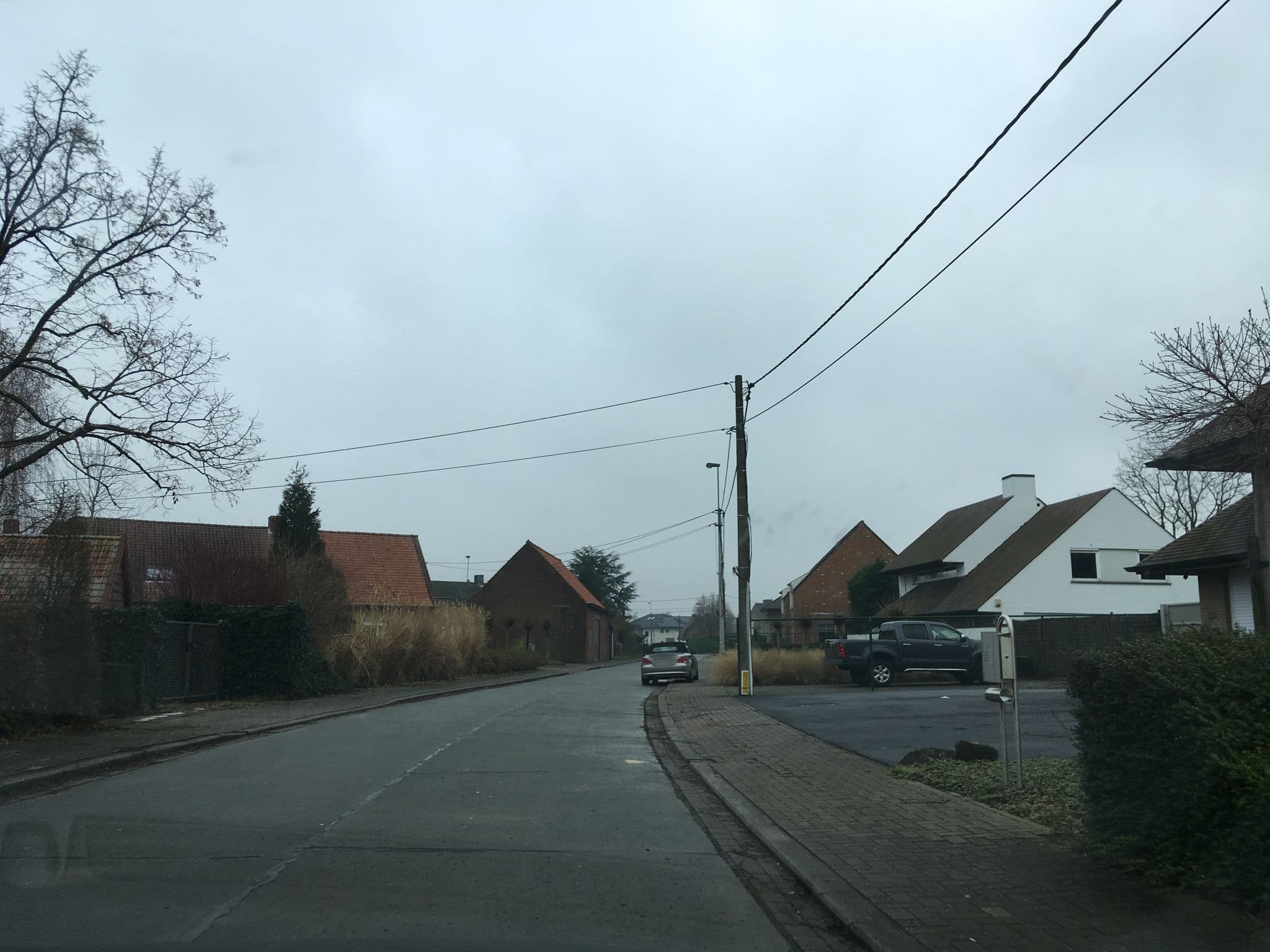 Street view near B&B Hazegoed, Roeselare — © timcouwelier (CC BY-SA · Mapillary)