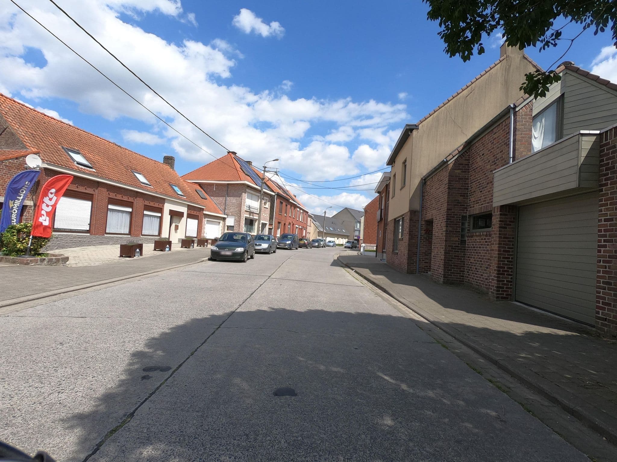 Street view near Stichelbout/Andrea, Rollegem — © jakka (CC BY-SA · Mapillary)
