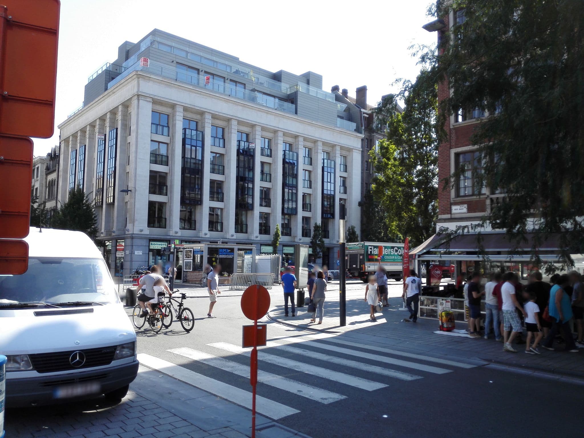 Street view near Hotel Damier, Kortrijk — © polyglot (CC BY-SA · Mapillary)