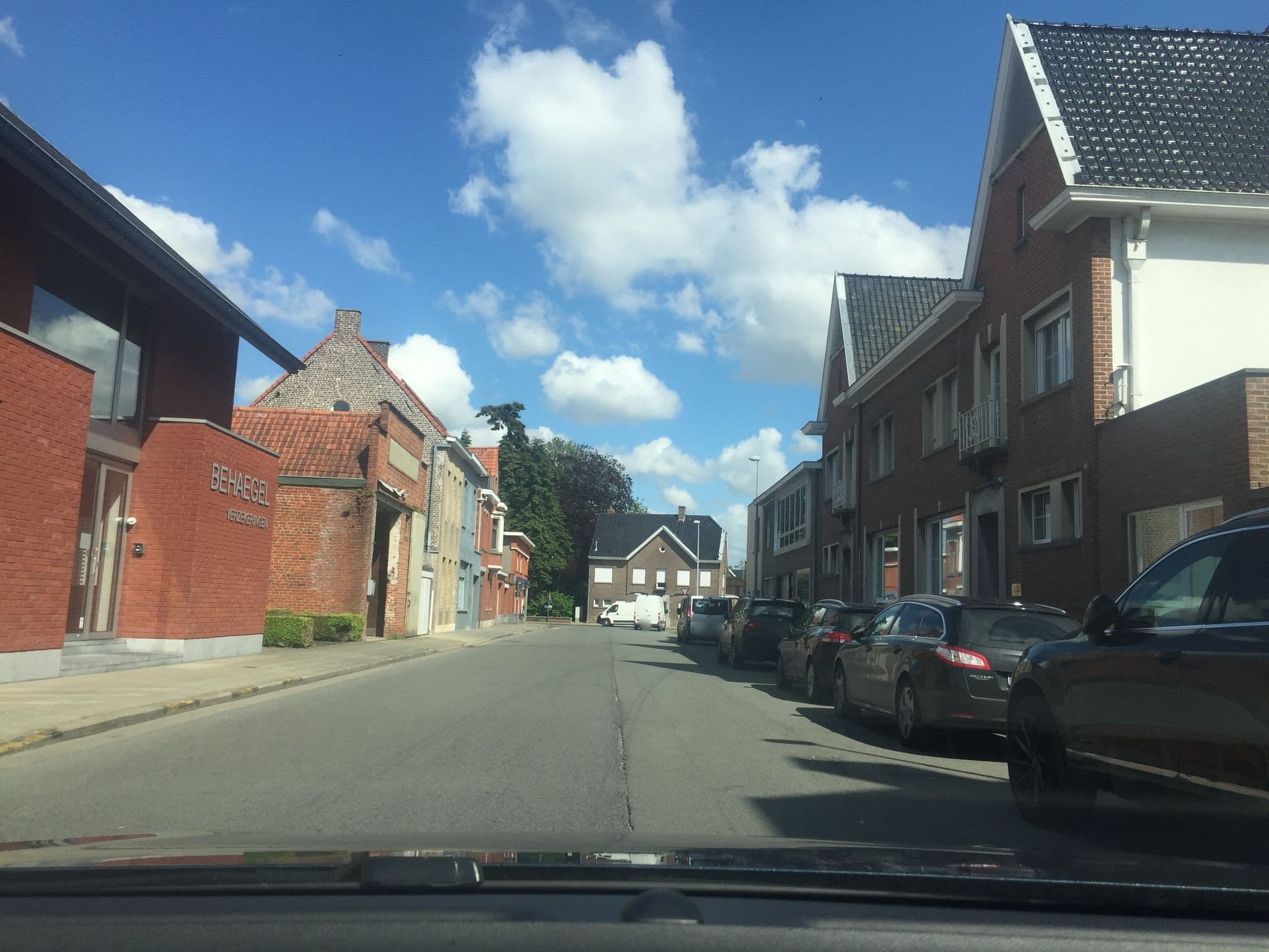 Street view near De Zonnevlecht, Ardooie — © timcouwelier (CC BY-SA · Mapillary)