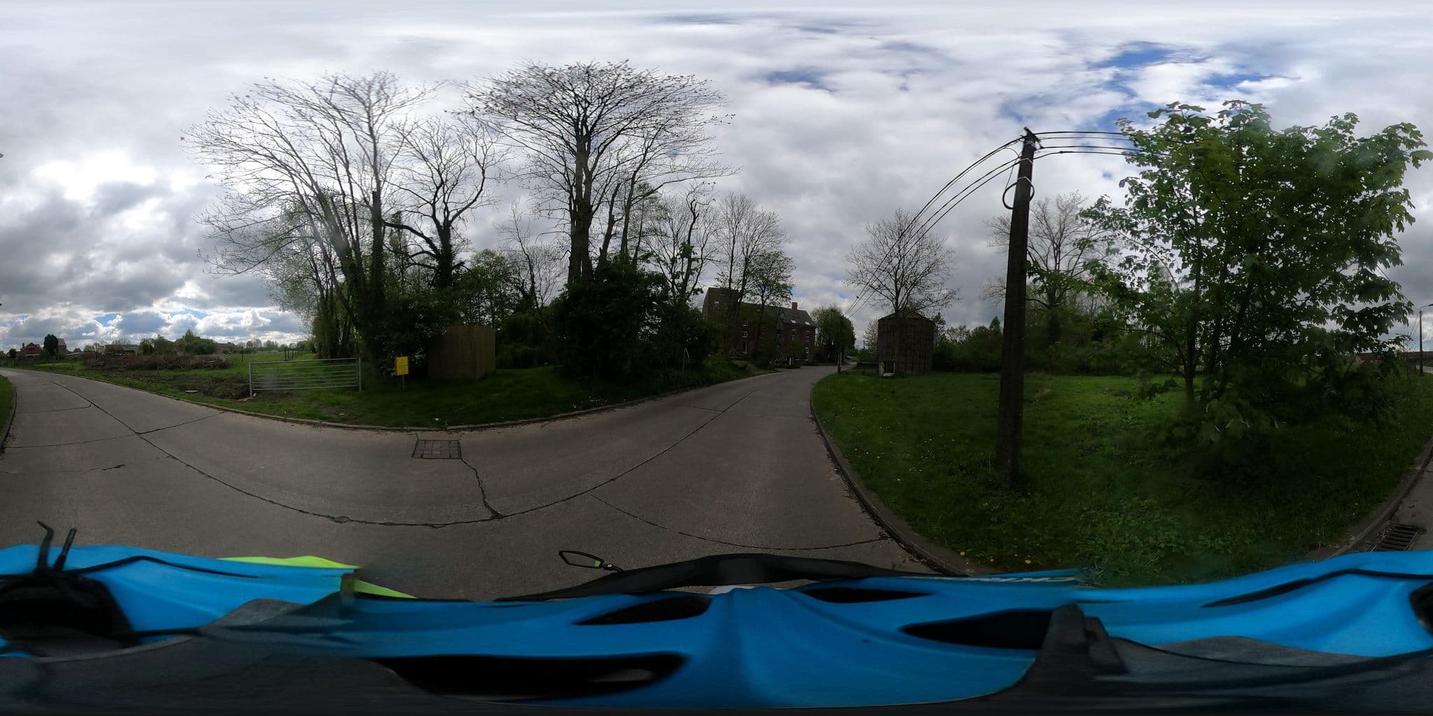 Street view near Moulin À Eau, Beloeil — © padididejurbise (CC BY-SA · Mapillary)