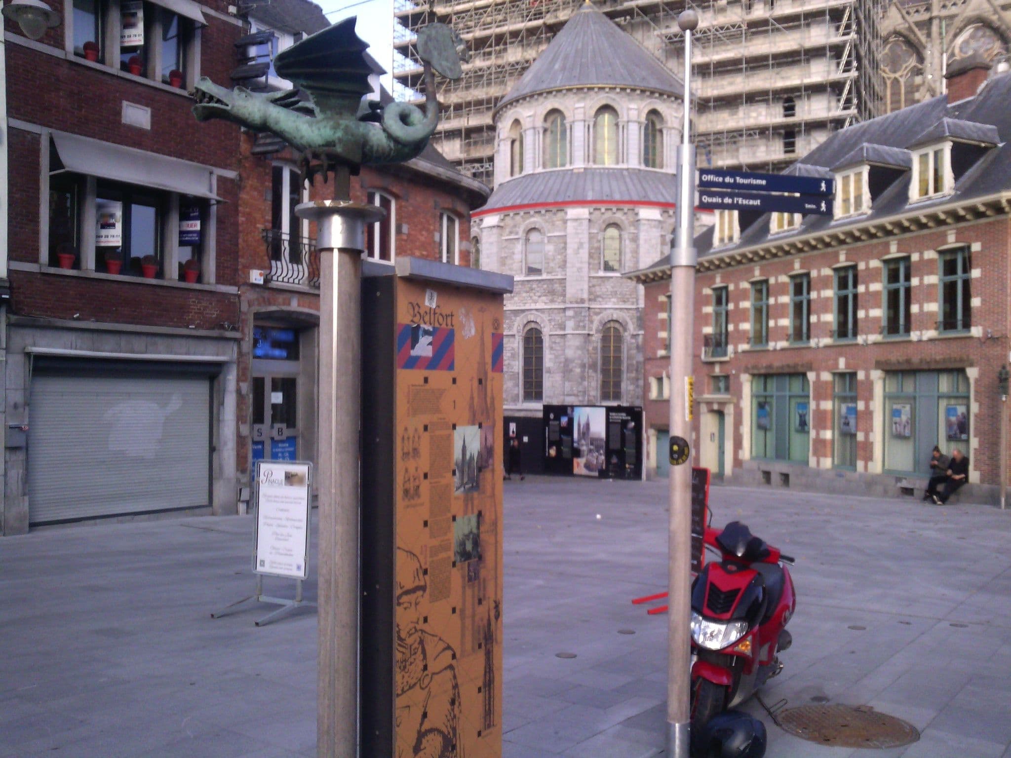 Street view near Aarto Sprl, Tournai — © jakka (CC BY-SA · Mapillary)