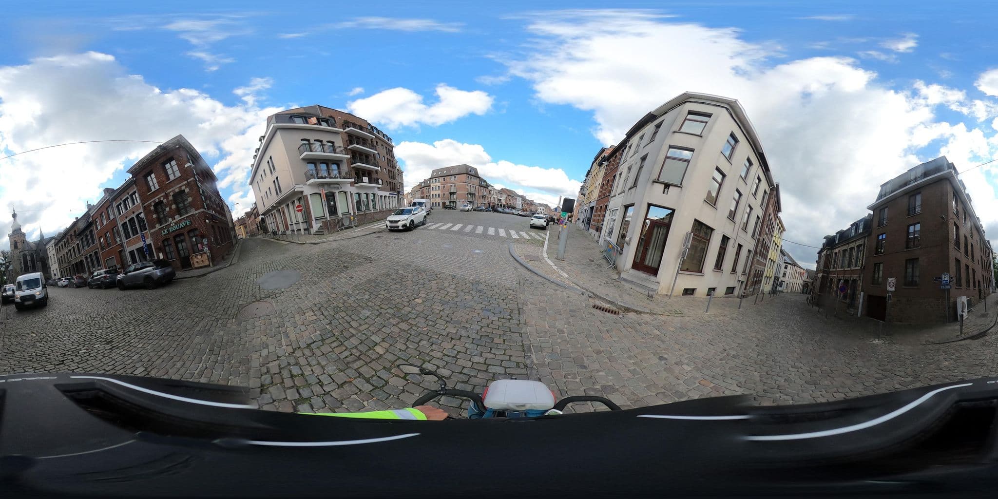 Street view near Gîte Binchois, Binche — © padididejurbise (CC BY-SA · Mapillary)