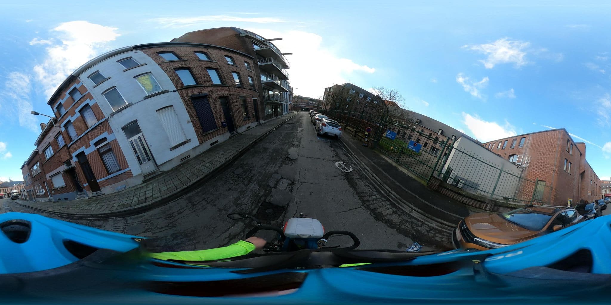Street view near herberge de jeunesse mons, Mons — © padididejurbise (CC BY-SA · Mapillary)
