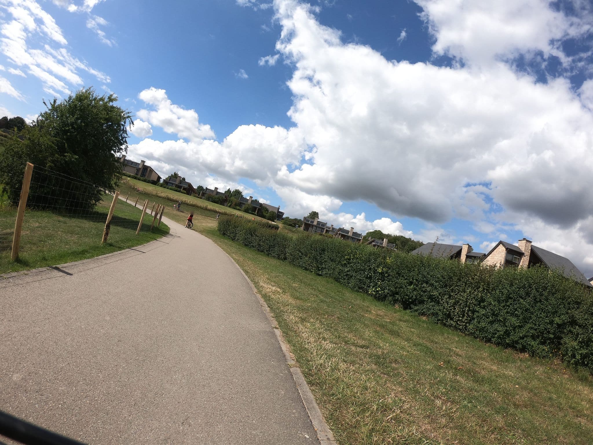 Street view near Bungalow 320, Cerfontaine — © vinisa (CC BY-SA · Mapillary)