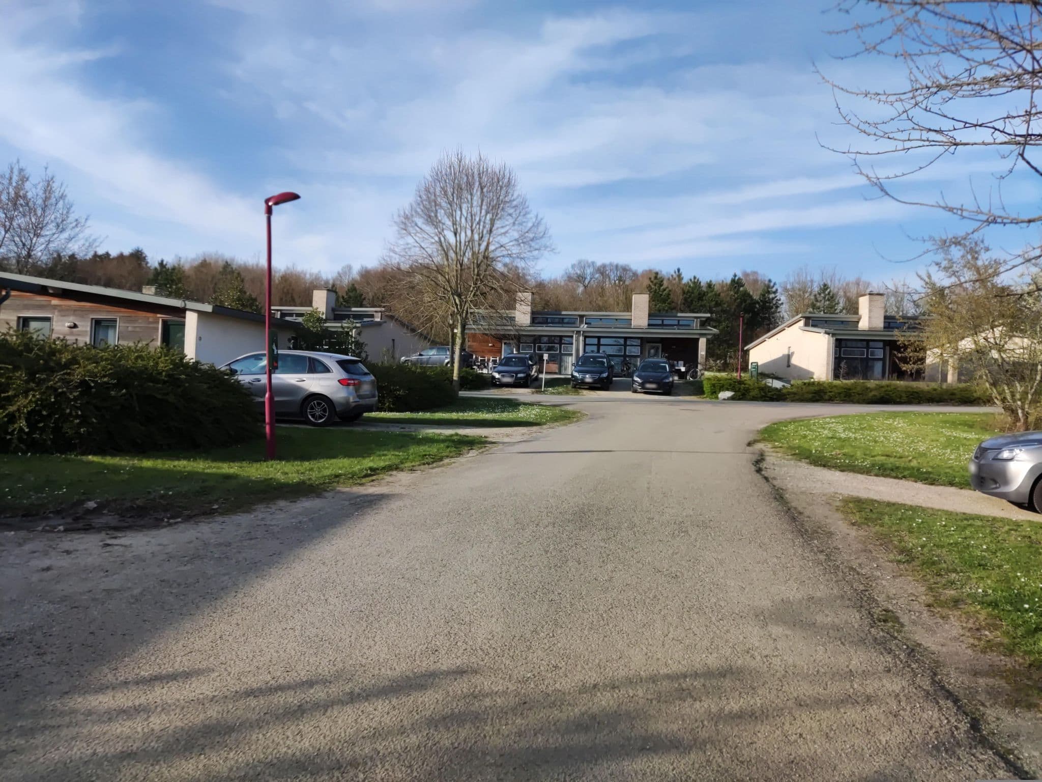 Street view near Bungalow 233, Froidchapelle — © t_hartung (CC BY-SA · Mapillary)