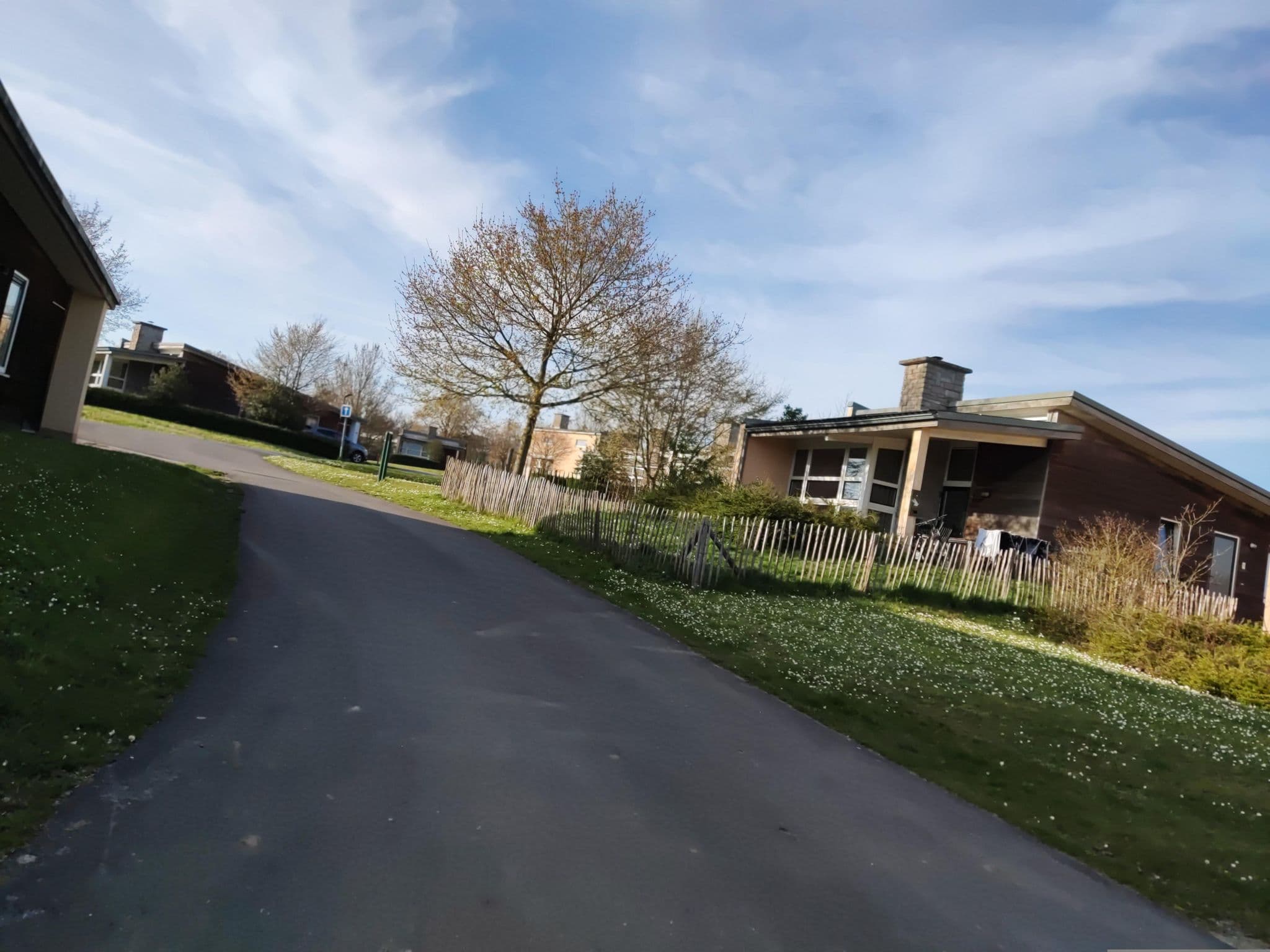 Street view near Bungalow 20, Cerfontaine — © t_hartung (CC BY-SA · Mapillary)