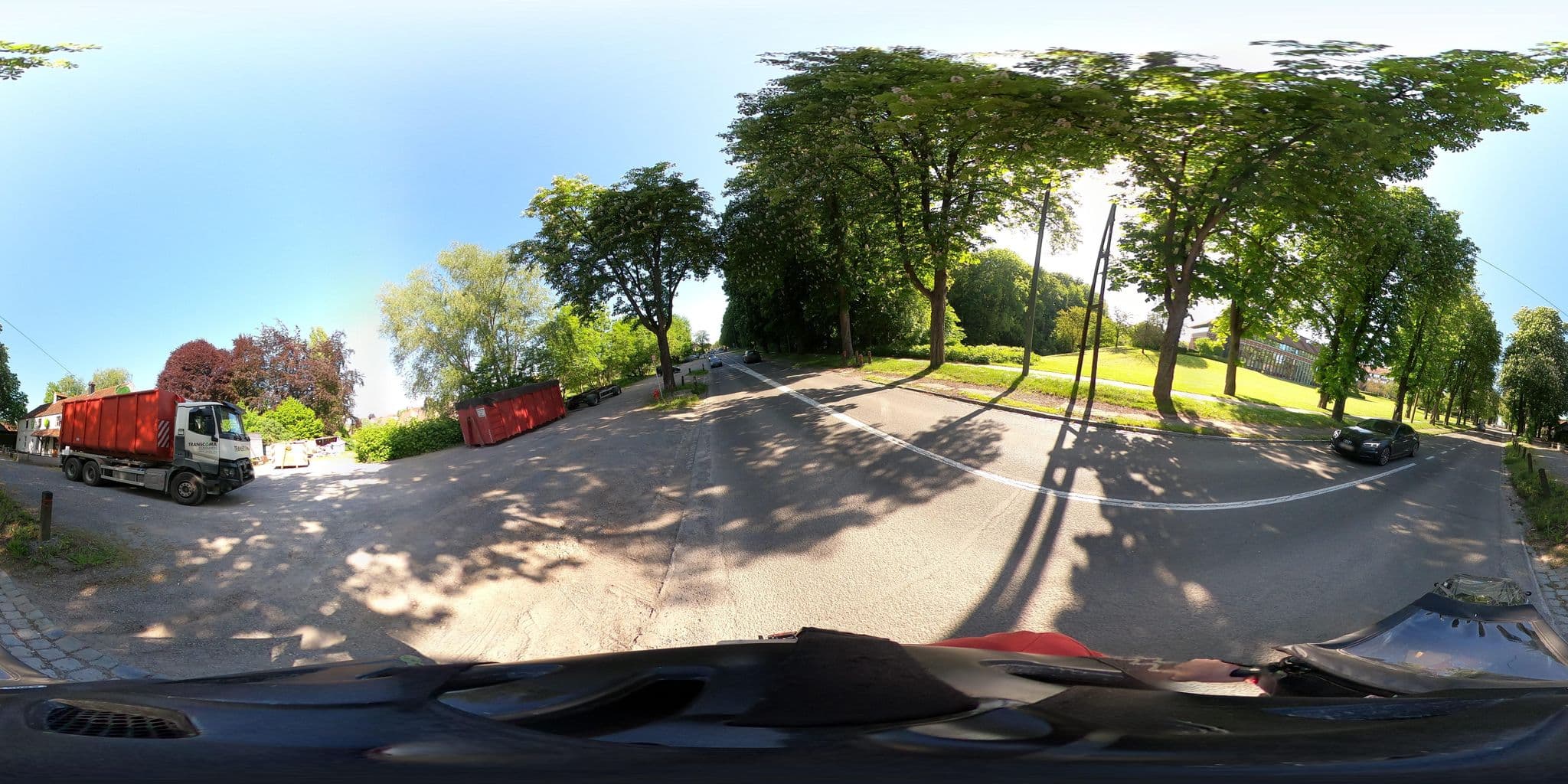 Street view near B&B prince d’Orange Waterloo, Waterloo — © emerzh (CC BY-SA · Mapillary)