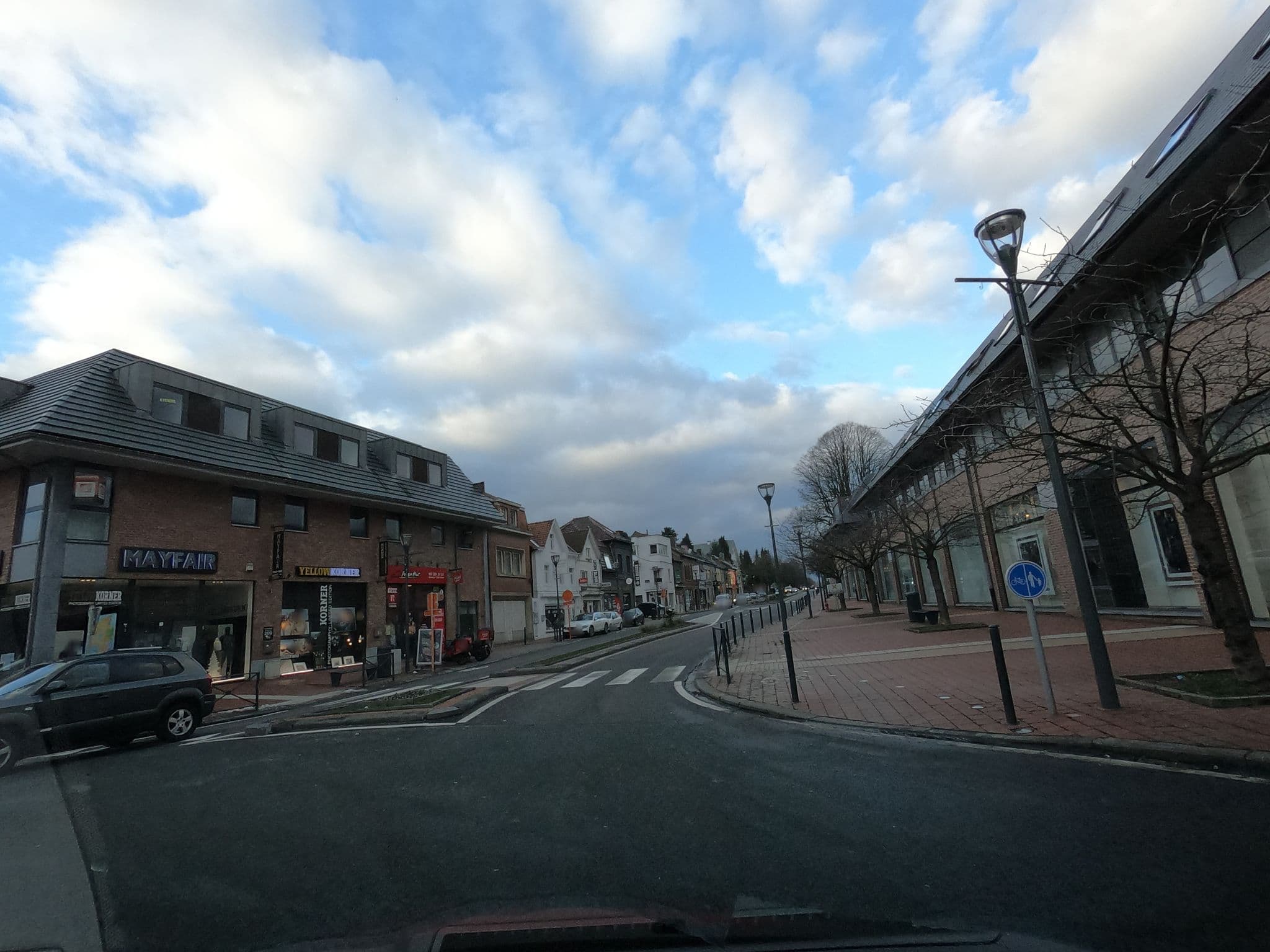 Street view near Ascenseur Du 115, Waterloo — © filipc (CC BY-SA · Mapillary)