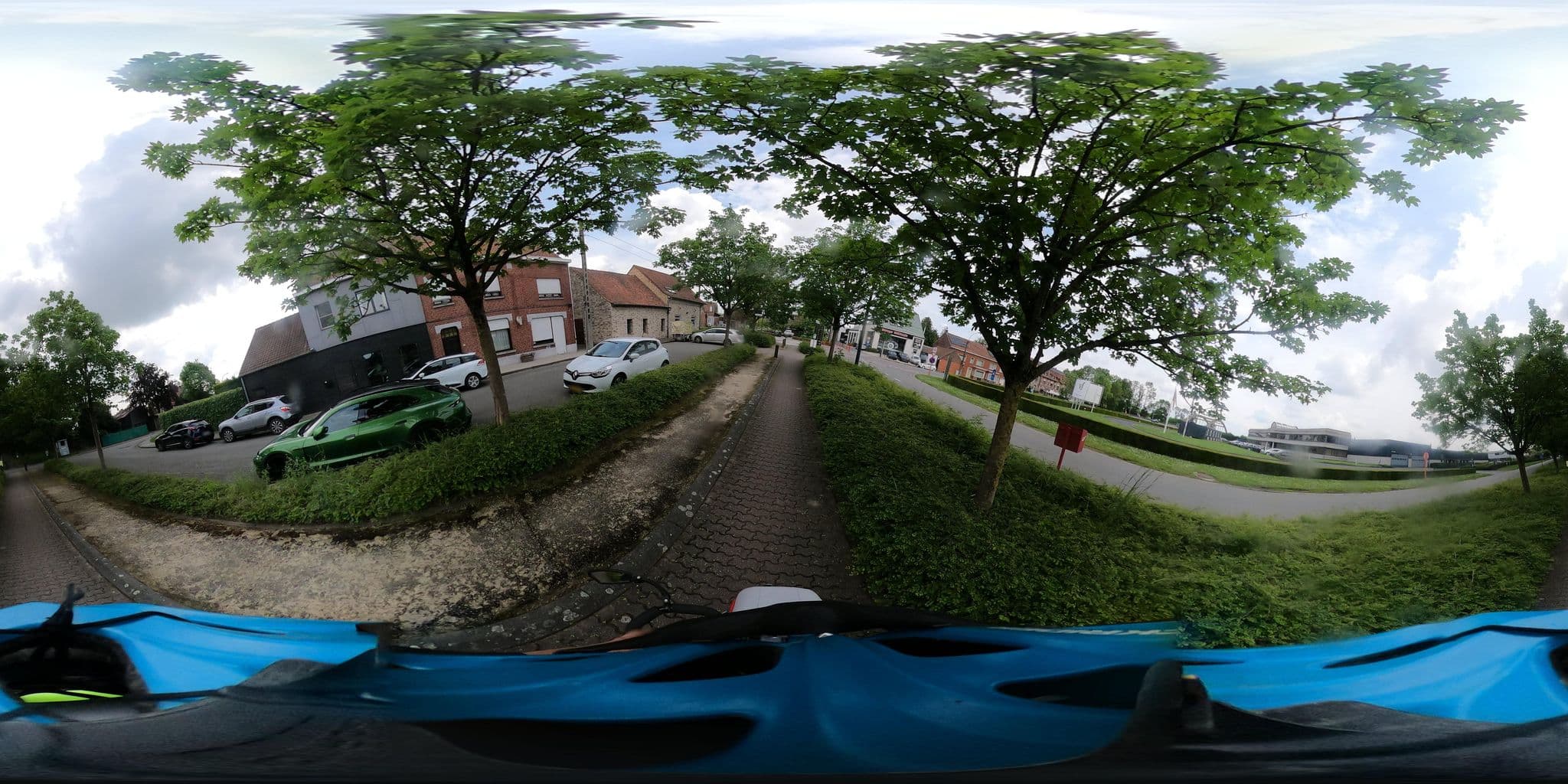 Street view near *** Hotel EFC-Expo, Zwevegem — © padididejurbise (CC BY-SA · Mapillary)