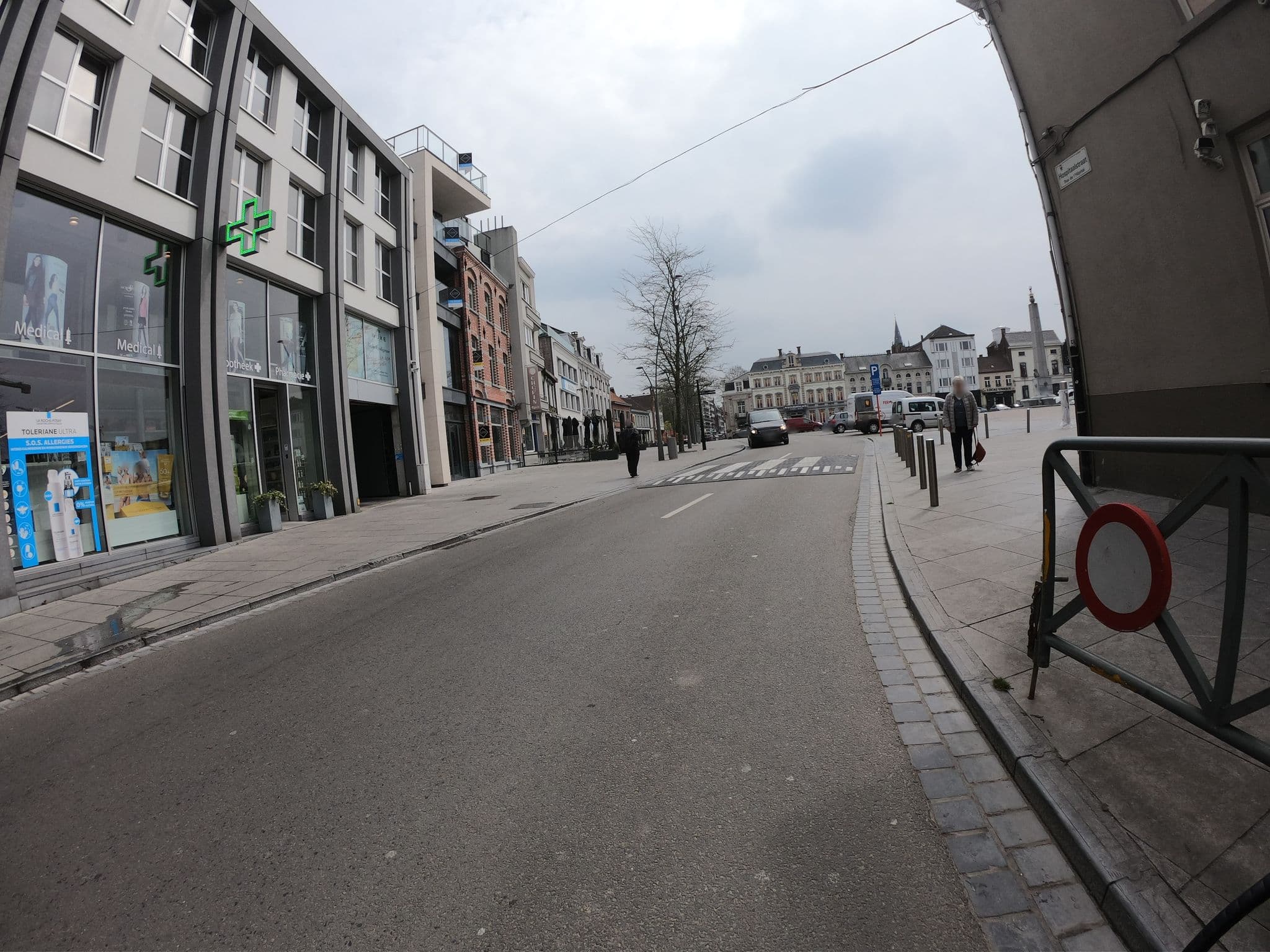Street view near Hotel Alfa, Ronse — © polyglot (CC BY-SA · Mapillary)
