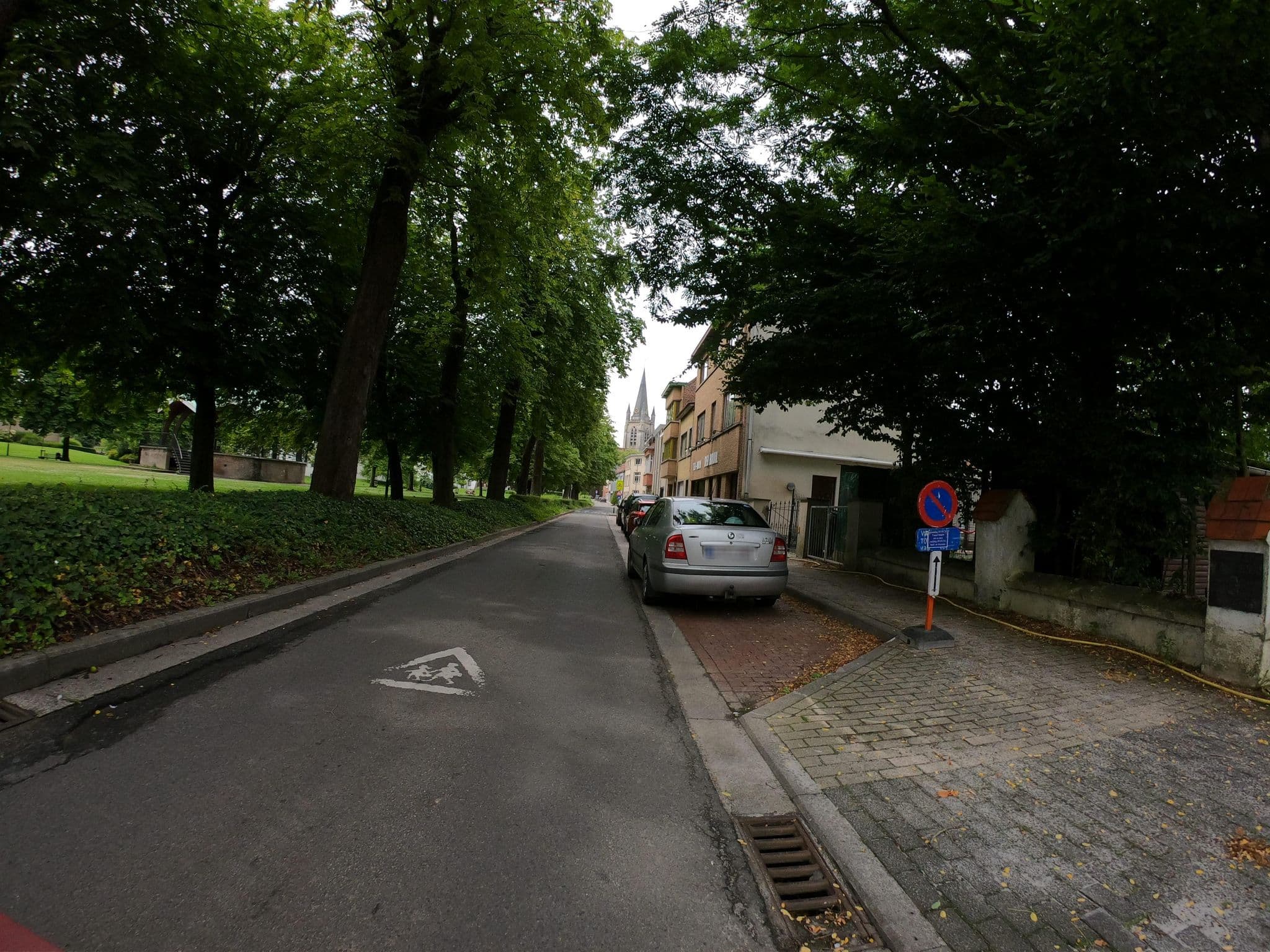 Street view near Auberge St. Sebastien, Ronse — © jygpronse (CC BY-SA · Mapillary)