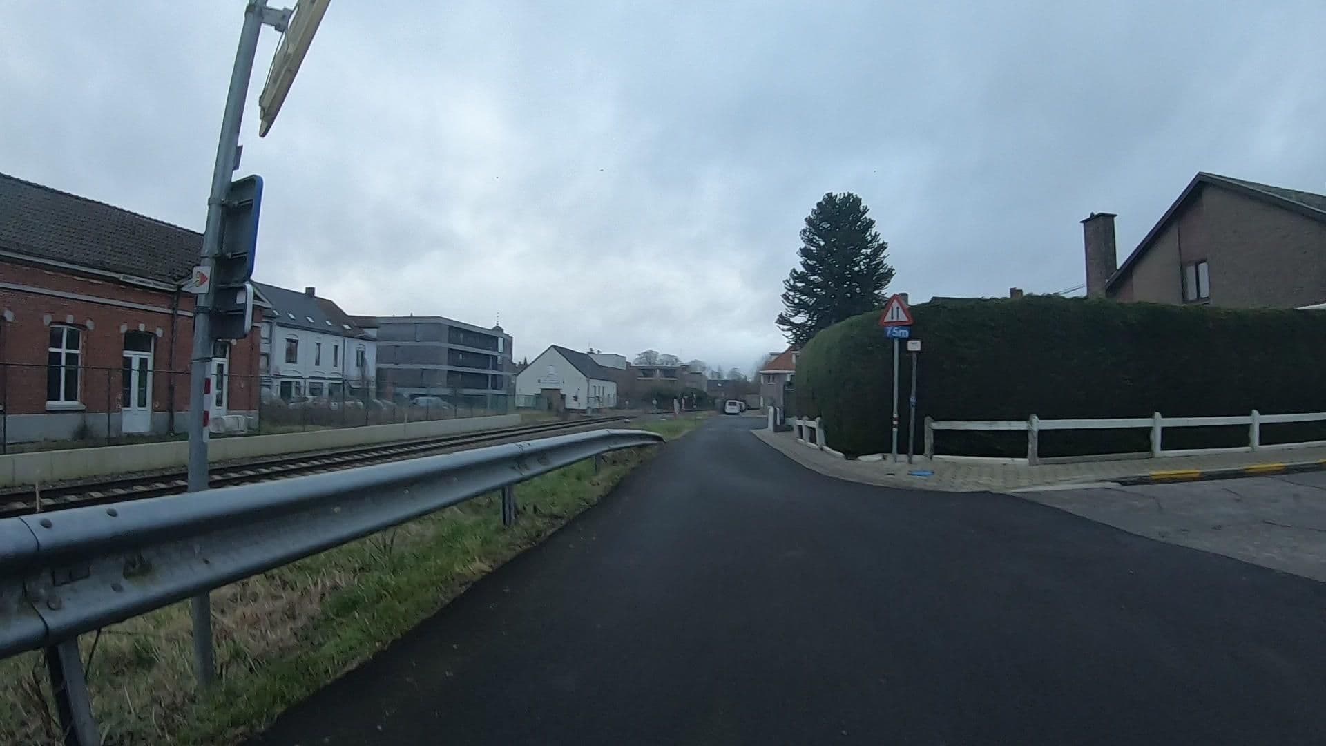 Street view near Oud Station, Oudenaarde — © tragewegenva (CC BY-SA · Mapillary)