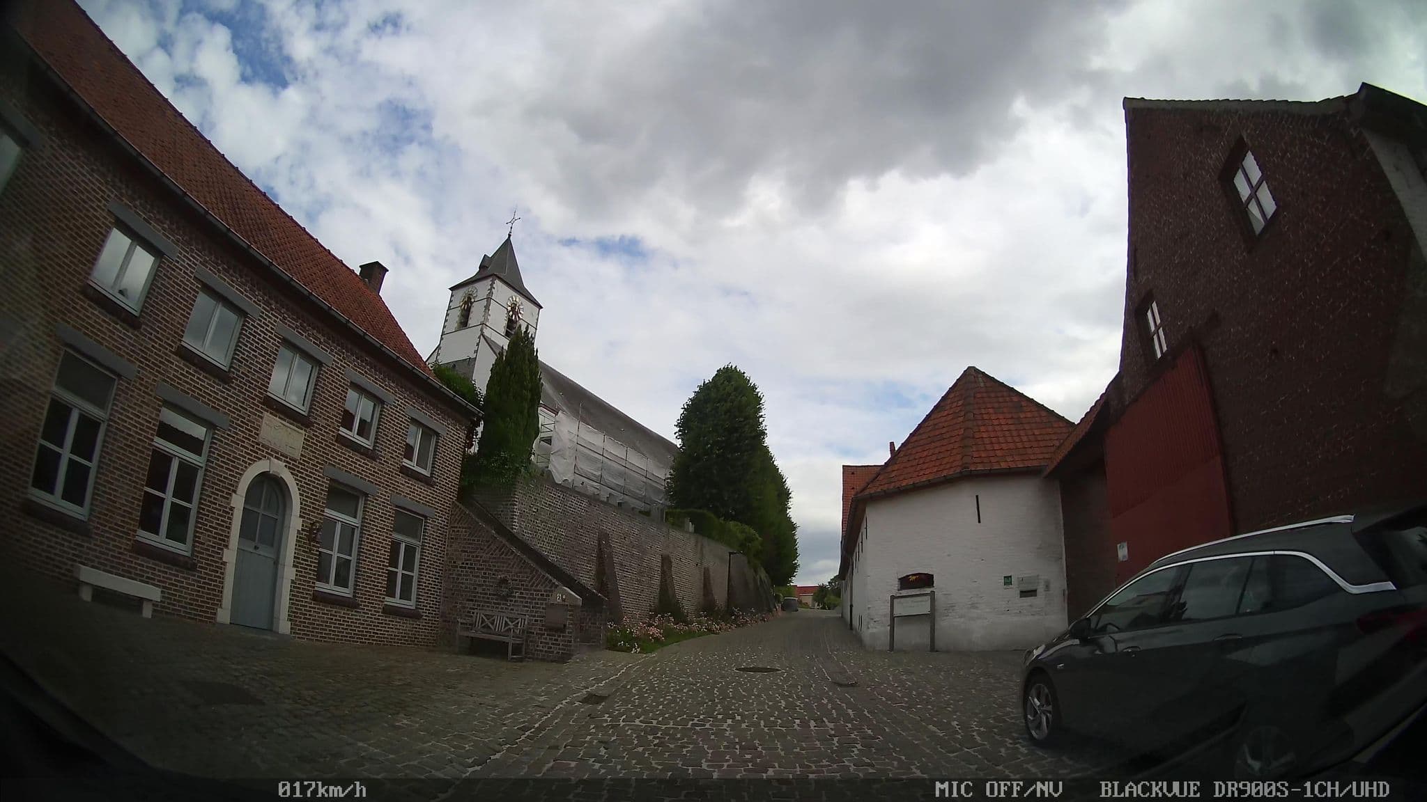 Street view near B&B Hof ter Kwaremont, Ruien — © filipc (CC BY-SA · Mapillary)