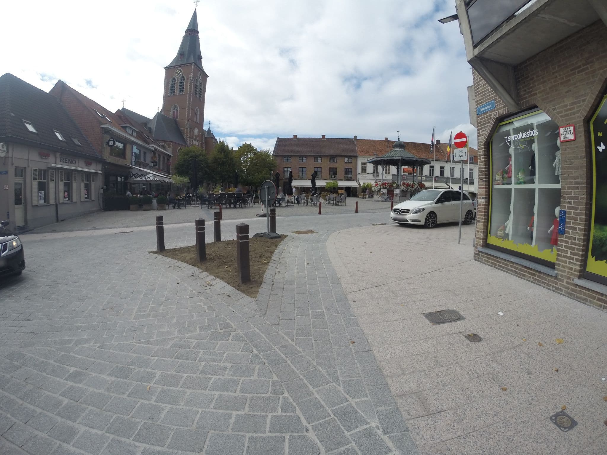Street view near Hotel Memling in Aalter, Belgium, Aalter — © imaginaire (CC BY-SA · Mapillary)