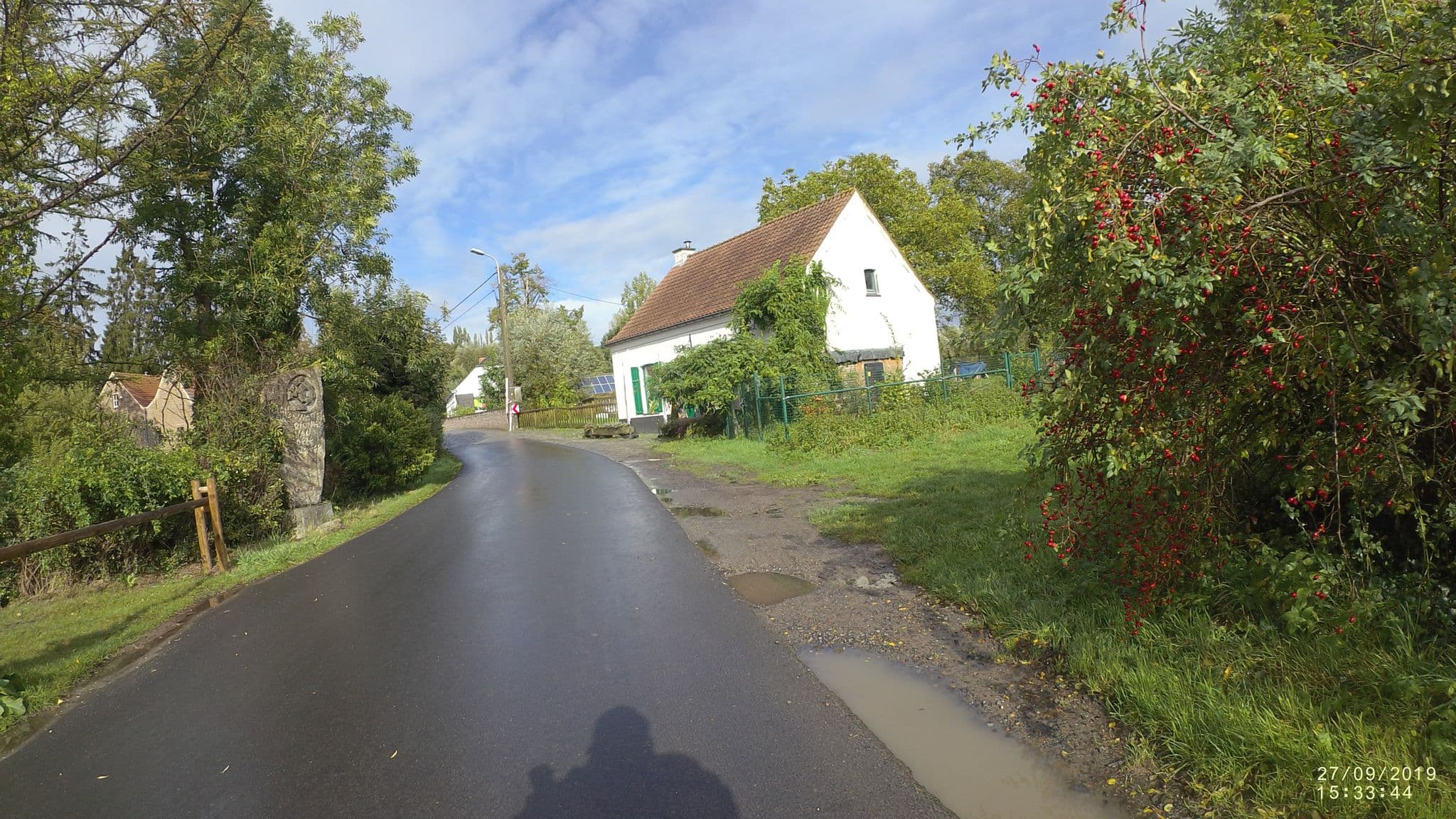 Street view near S4V Bvba, Munkzwalm — © polyglot (CC BY-SA · Mapillary)