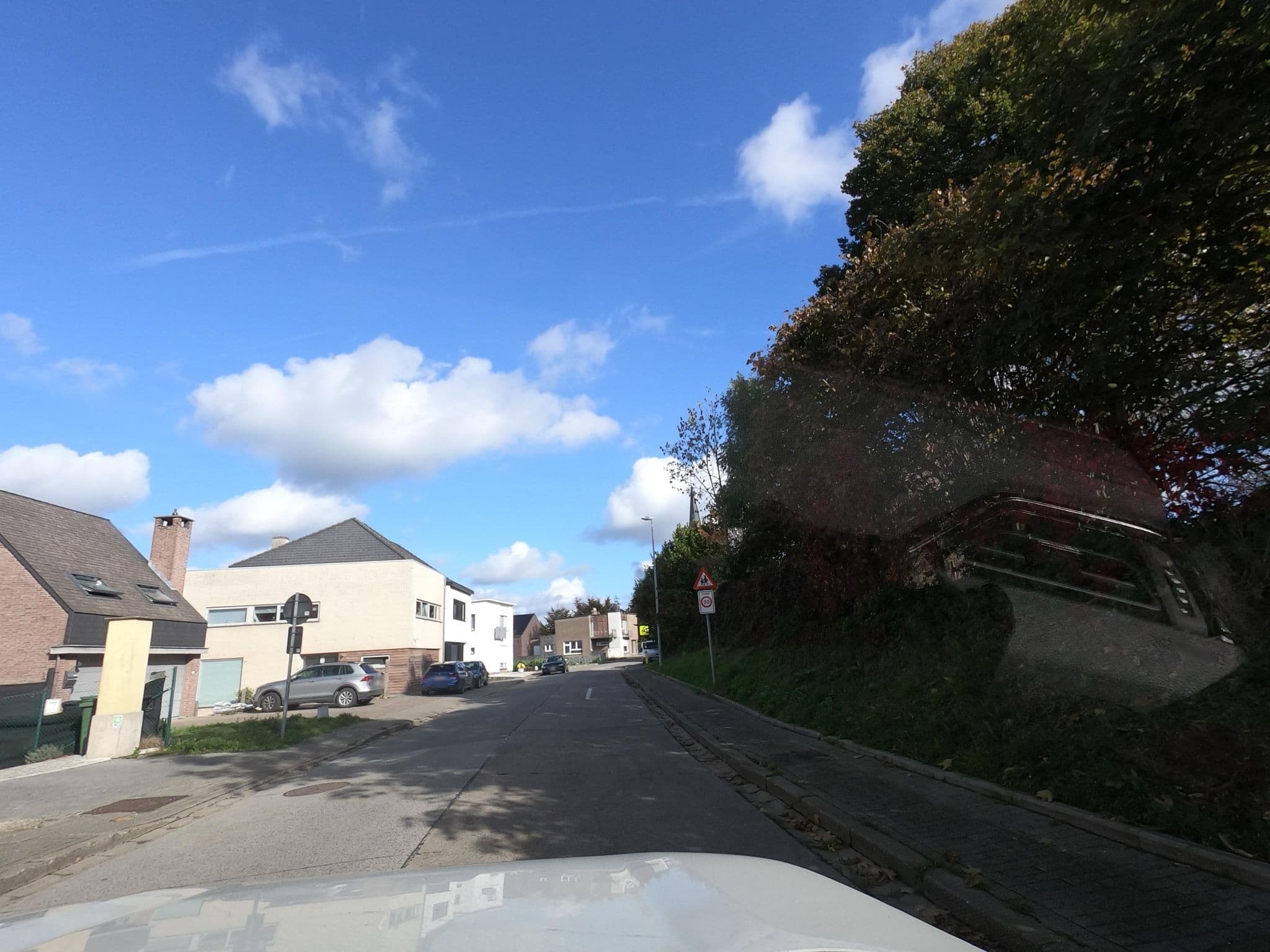 Street view near Gasthof Kapelhof, Erondegem — © filipc (CC BY-SA · Mapillary)