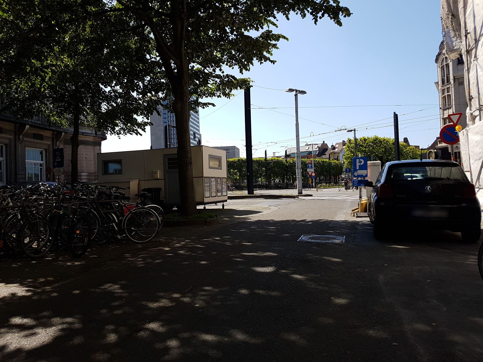 Street view near carlton 6th floor suite!, Gent — © filipc (CC BY-SA · Mapillary)