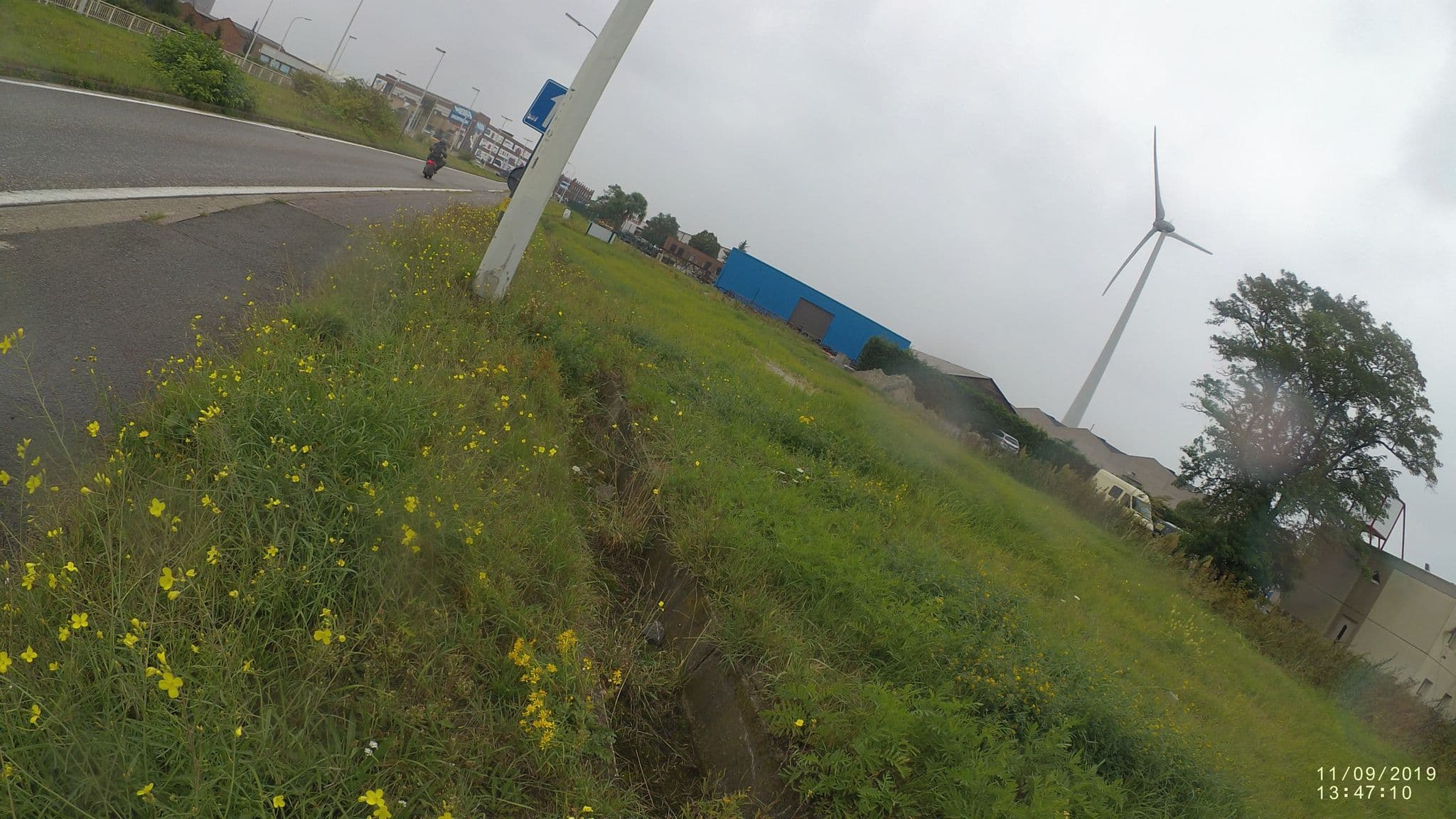 Street view near Formule 1 Hotel, Sint-Amandsberg — © polyglot (CC BY-SA · Mapillary)
