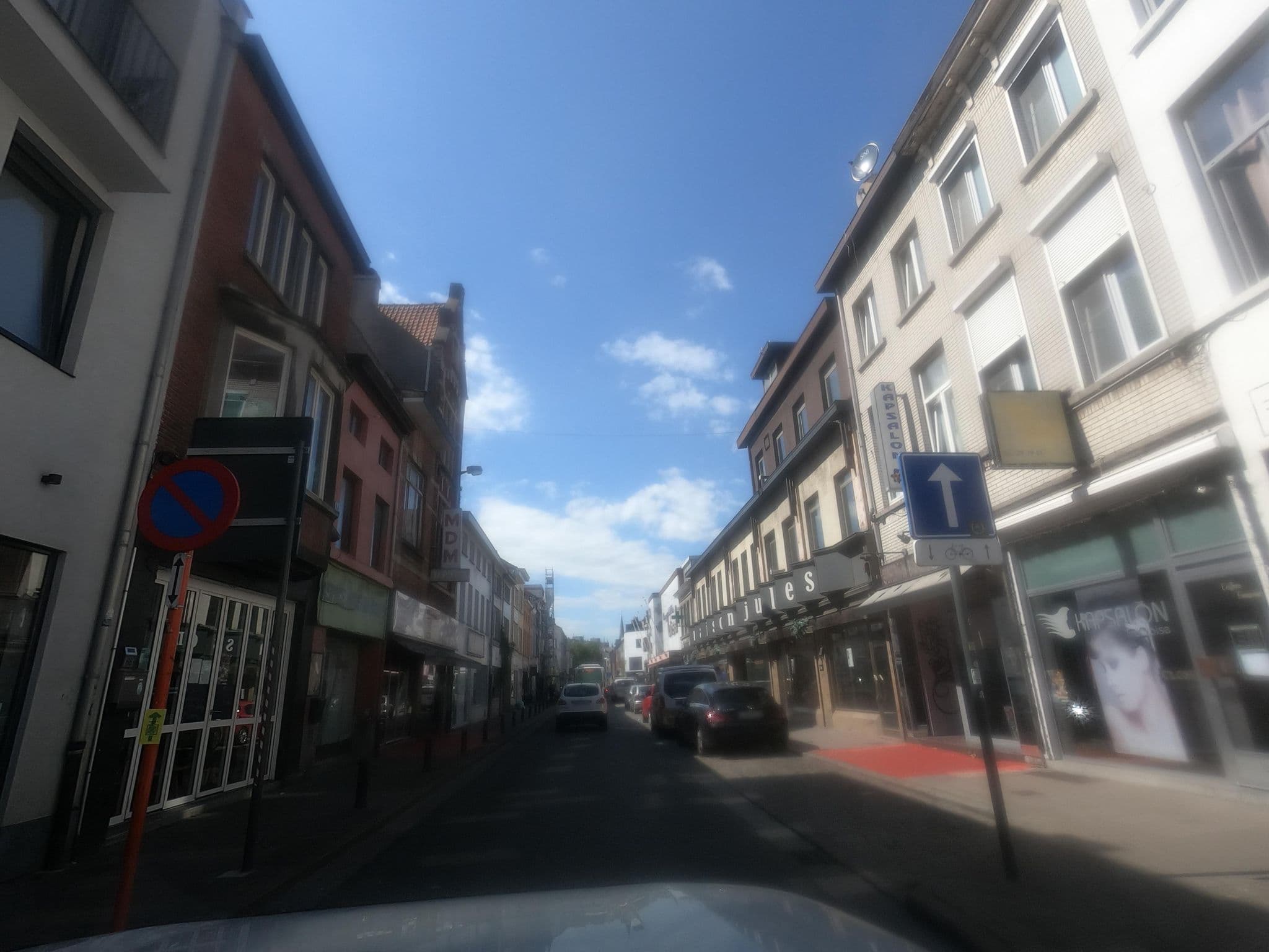 Street view near Adridomi Appartement, Sint-Amandsberg — © filipc (CC BY-SA · Mapillary)