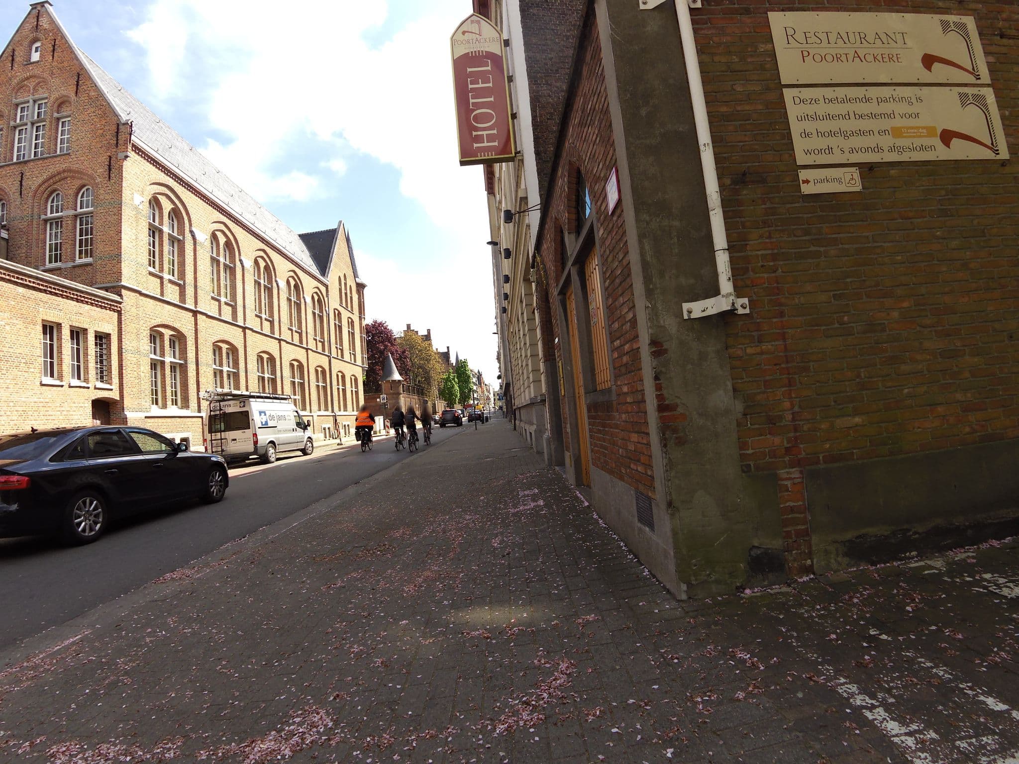Street view near Guesthouse PoortAckere, Gent — © zors1843 (CC BY-SA · Mapillary)