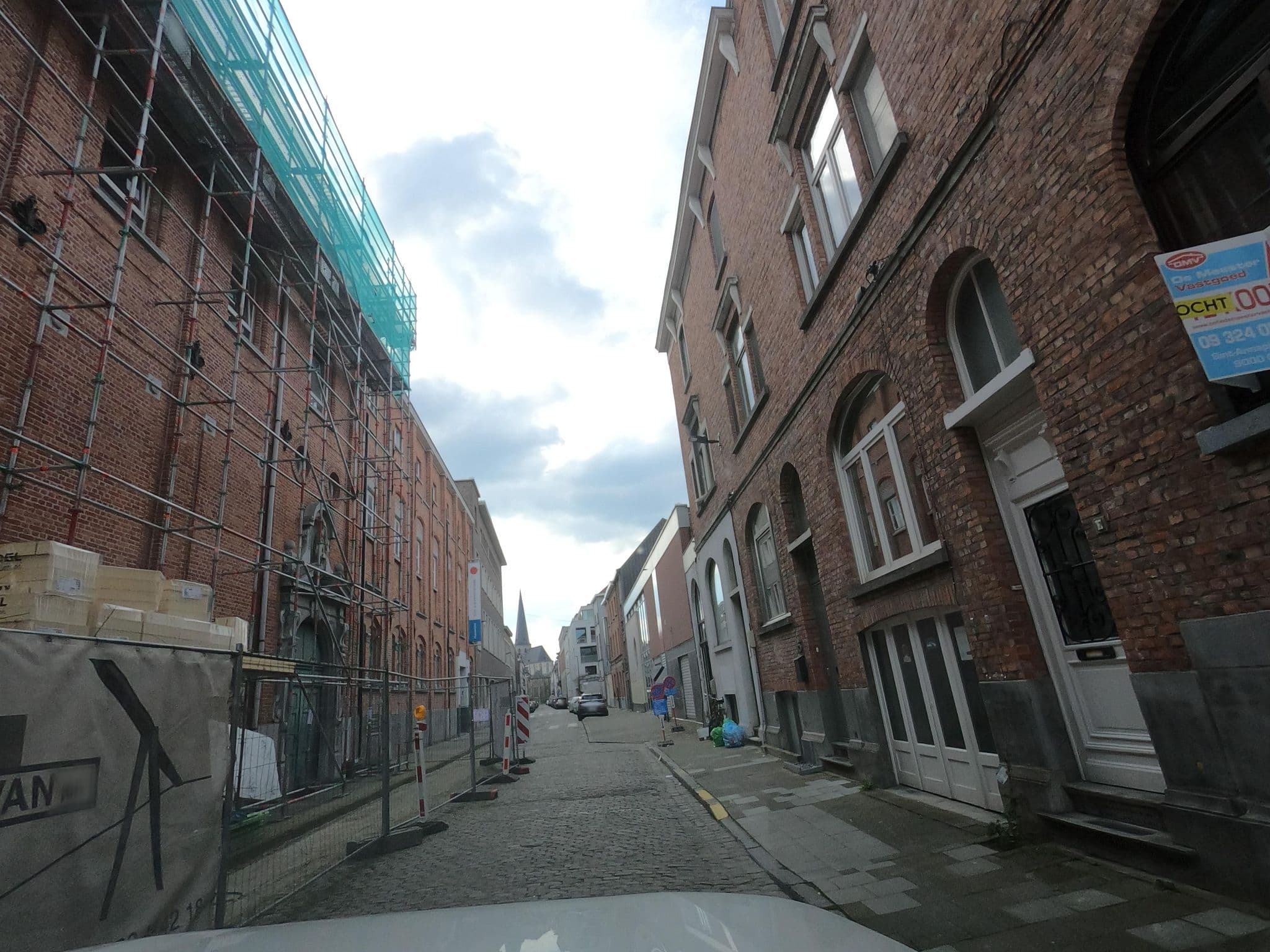 Street view near internaat zilverenberg, Sint-Amandsberg — © filipc (CC BY-SA · Mapillary)
