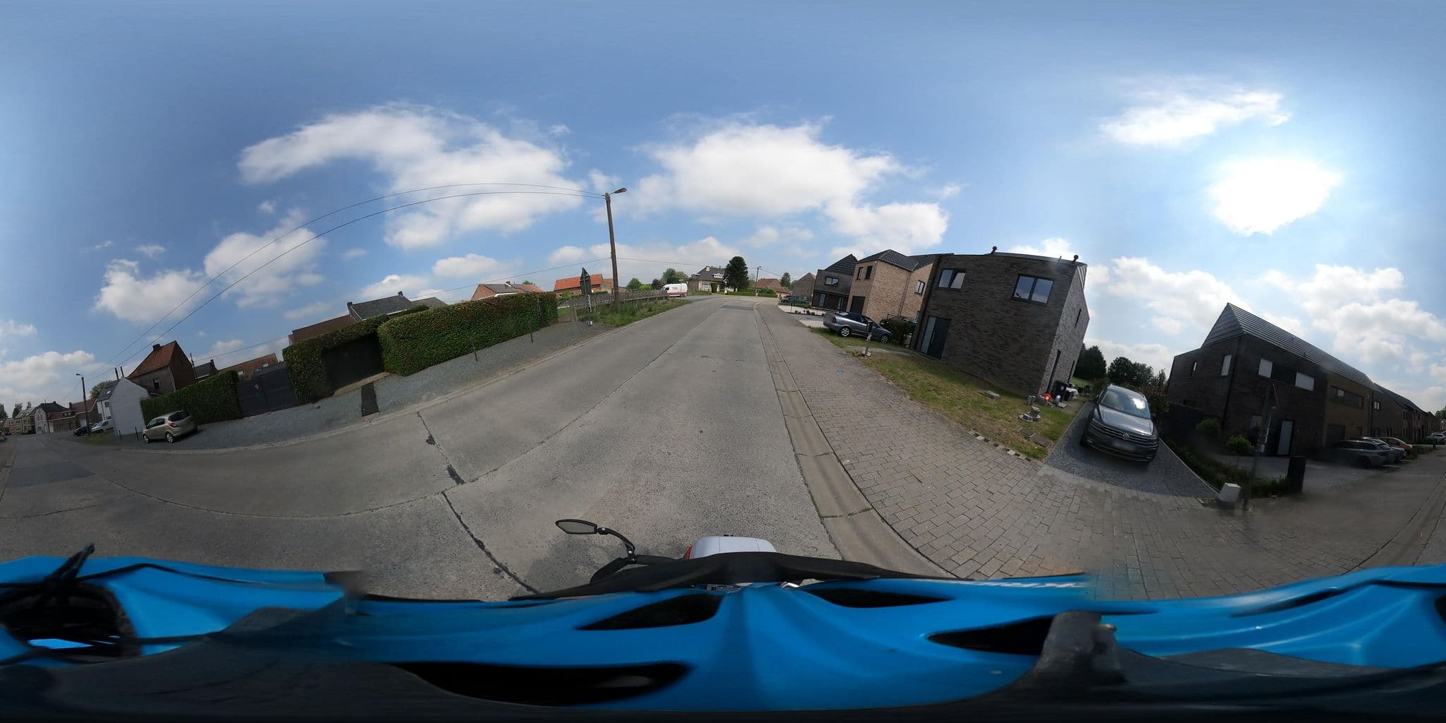 Street view near de carrousel, Vollezele — © padididejurbise (CC BY-SA · Mapillary)