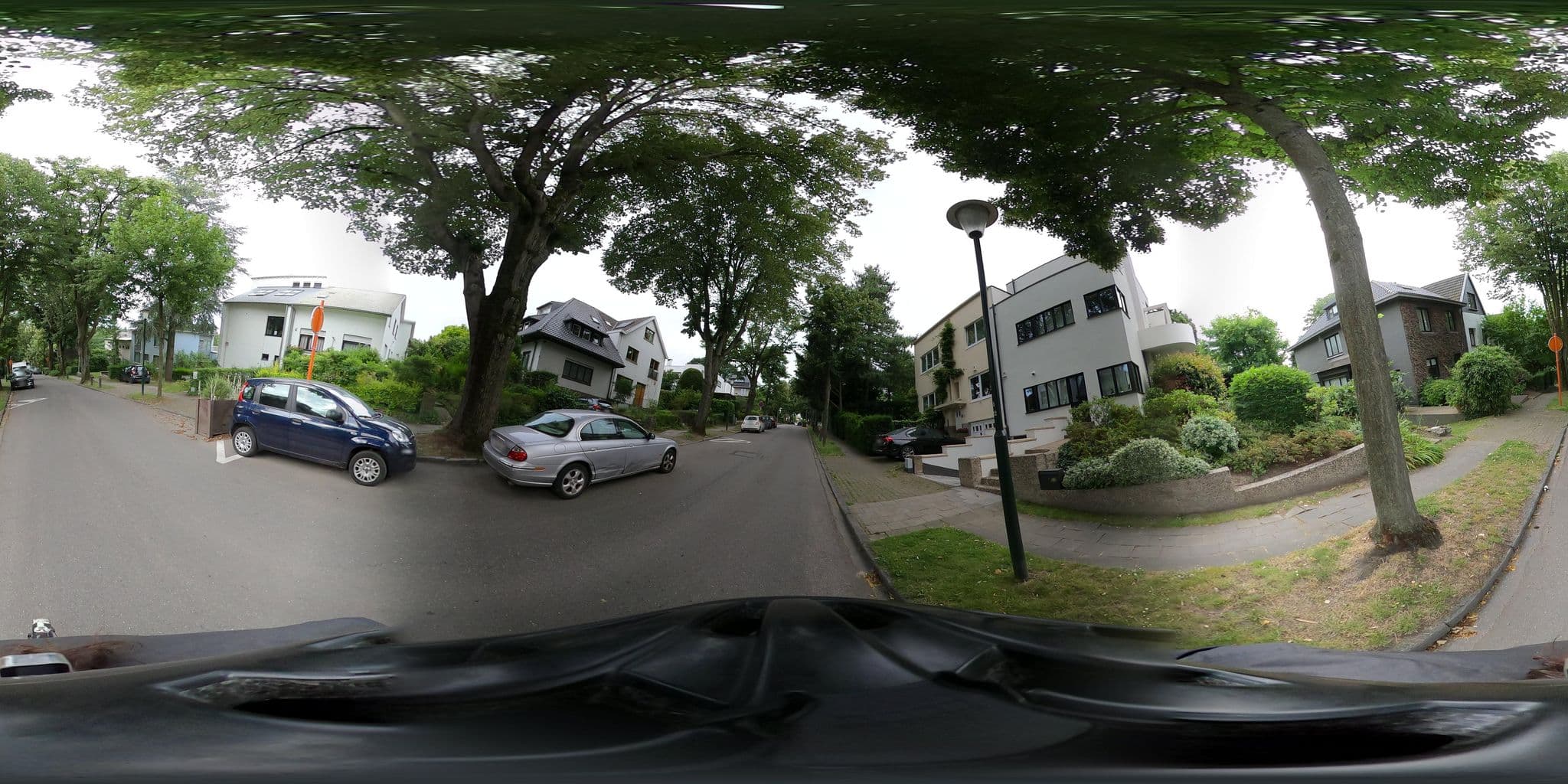 Street view near Kada Alain, Hôtel, Uccle — © RaphaelPasLoin (CC BY-SA · Mapillary)