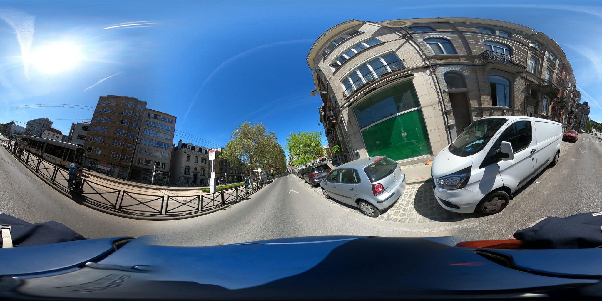 Street view near White Studios, Forest — © thierry1030 (CC BY-SA · Mapillary)