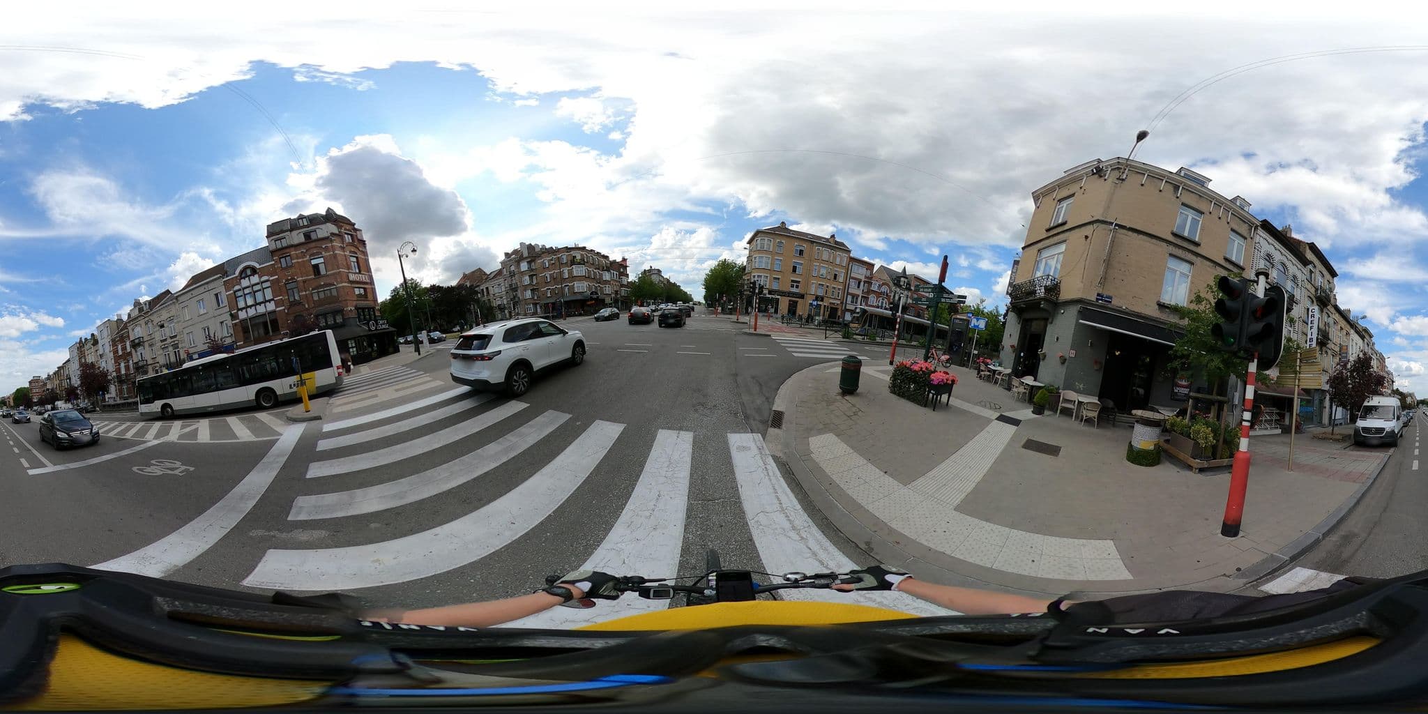 Street view near Hotel Tivoli Brussels, Jette — © Stefdegreef (CC BY-SA · Mapillary)